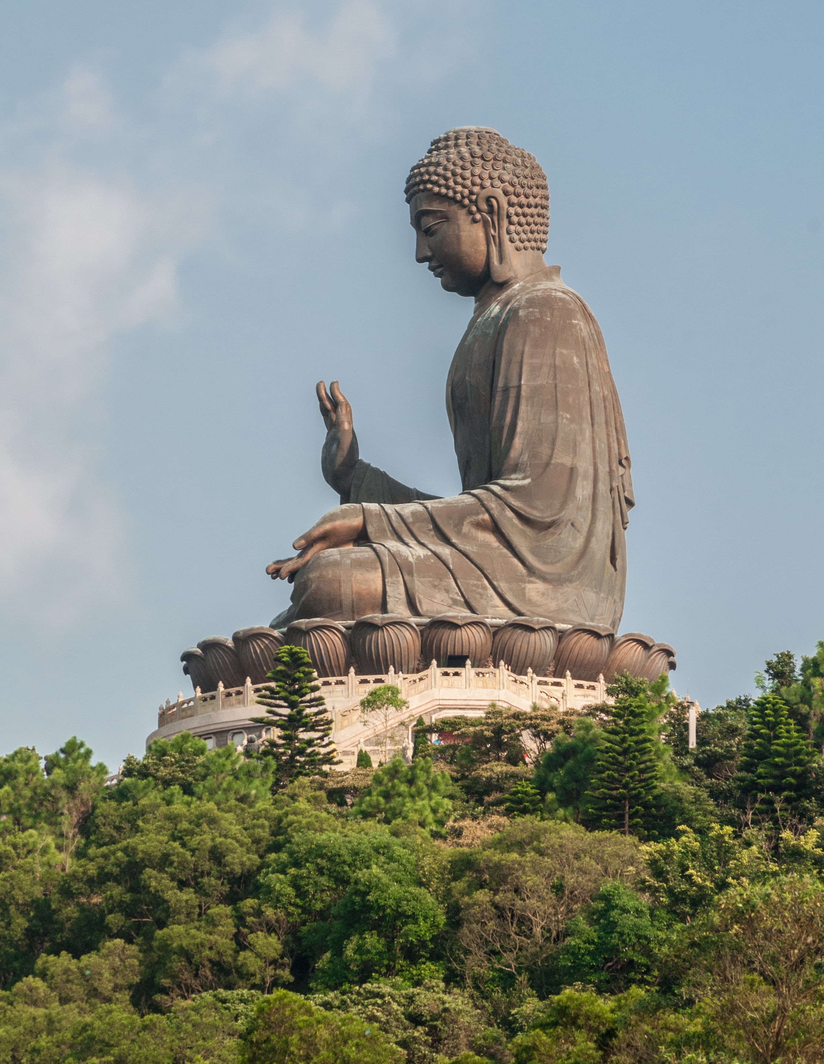 icon, awakening, cloud - sky, sky, male likeness, religious sculpture, china, temple, serenity, park, lantau island, plant, bronze, giant buddha, buddhism, Phone HD Wallpaper