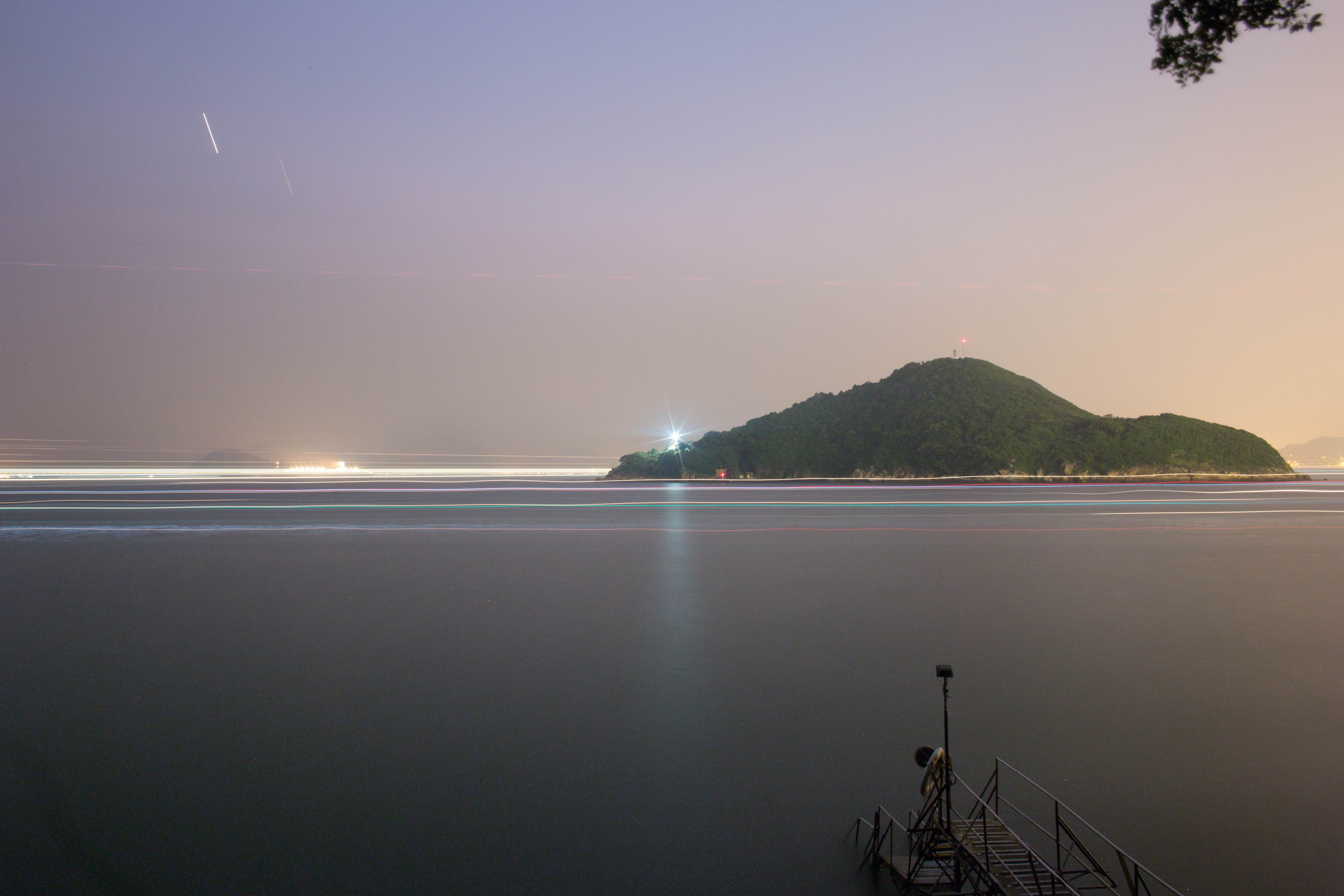 sea, clear sky, reflection, waterfront, hong kong, tranquility, boats, horizon over water, hong kong island, ocean, tranquil scene, idyllic, mountain, land, HD Wallpaper
