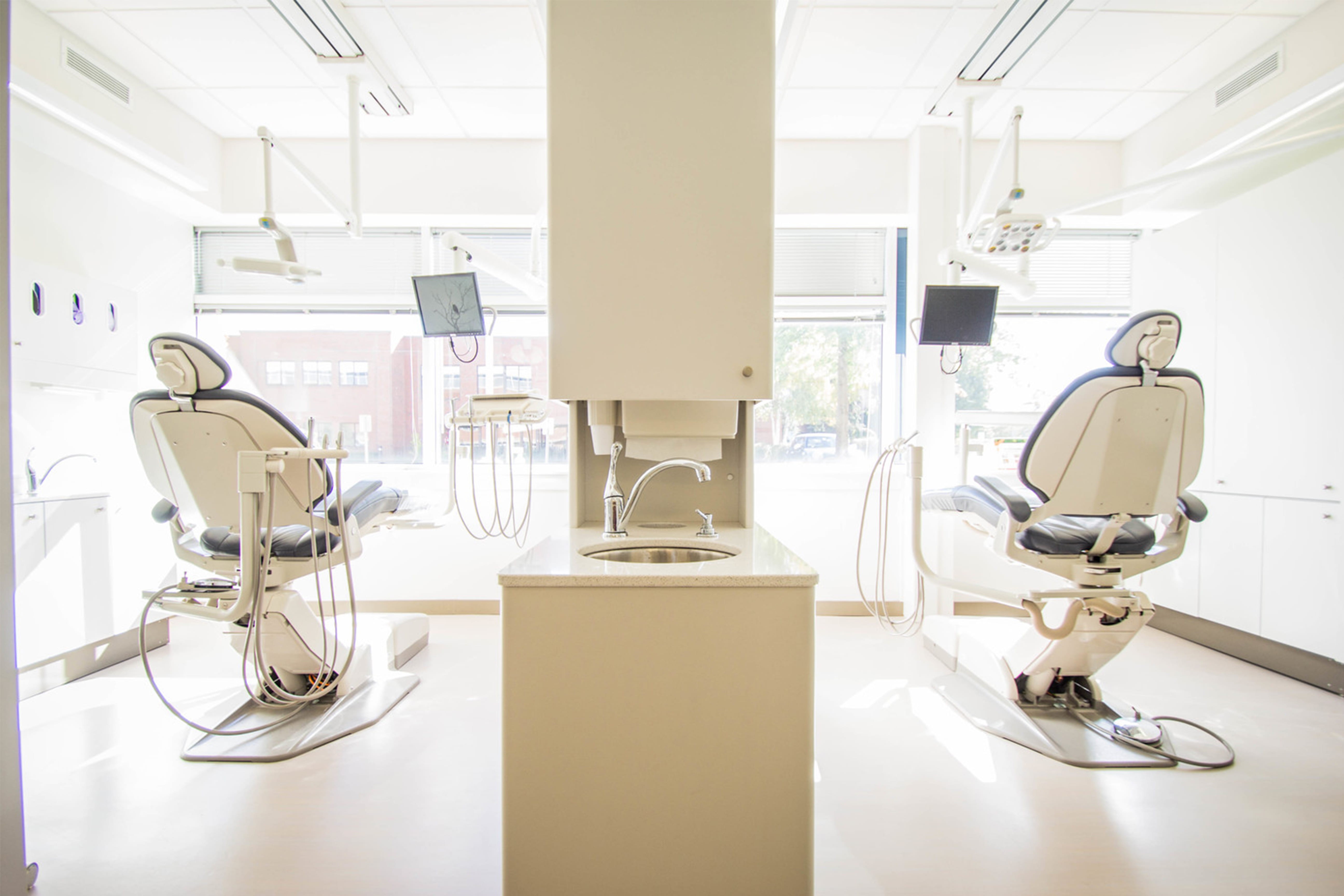 clinic, interior, technology, day, absence, room, no people, two, medical, chair, painted, tv, teeth, appointment, white, computer equipment, office, in a row, HD Wallpaper
