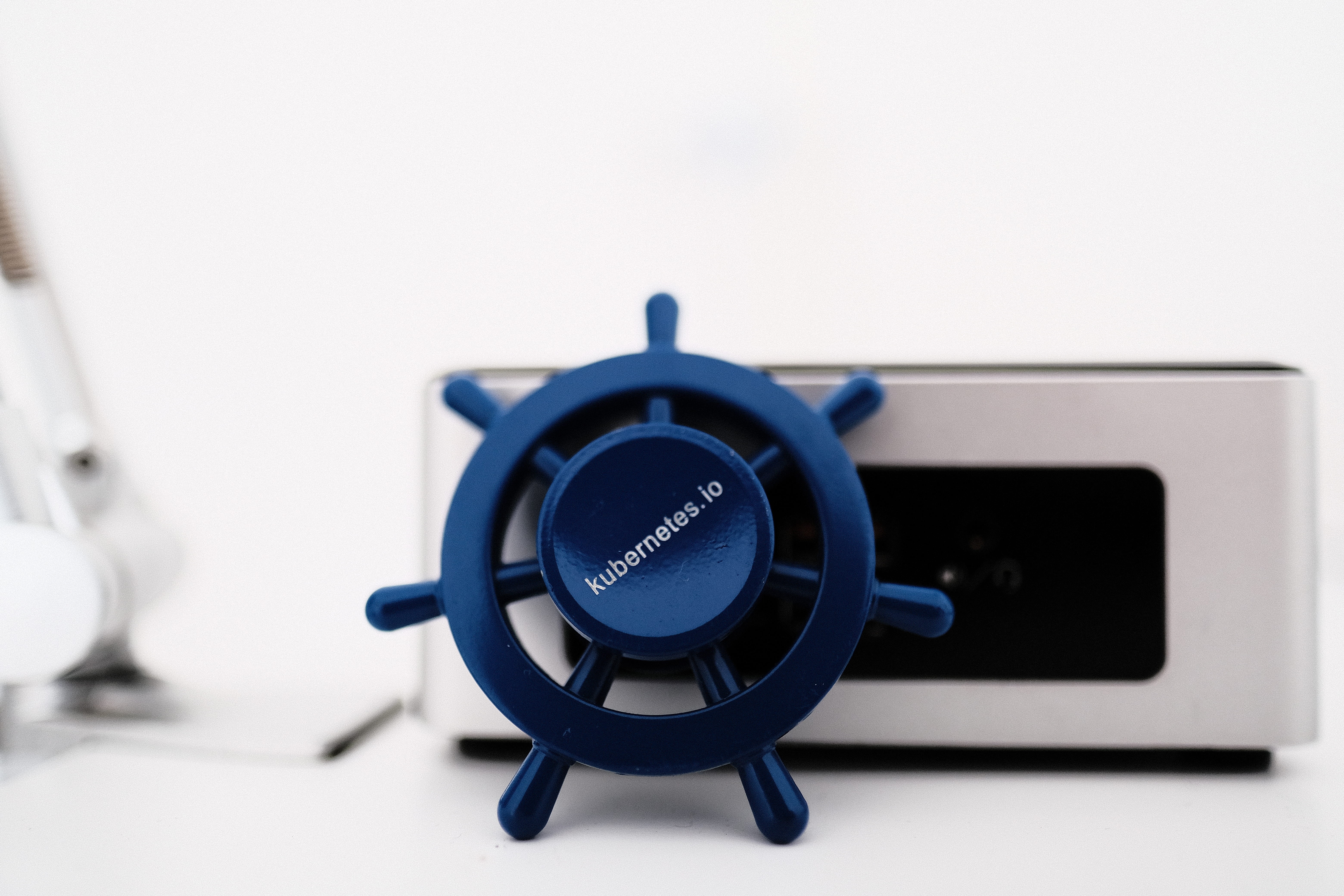 city, close-up, cloud, kubernetes, cd player, lviv, stereo, electrical equipment, blue, communication, single object, connection, stove, studio shot, urban, HD Wallpaper