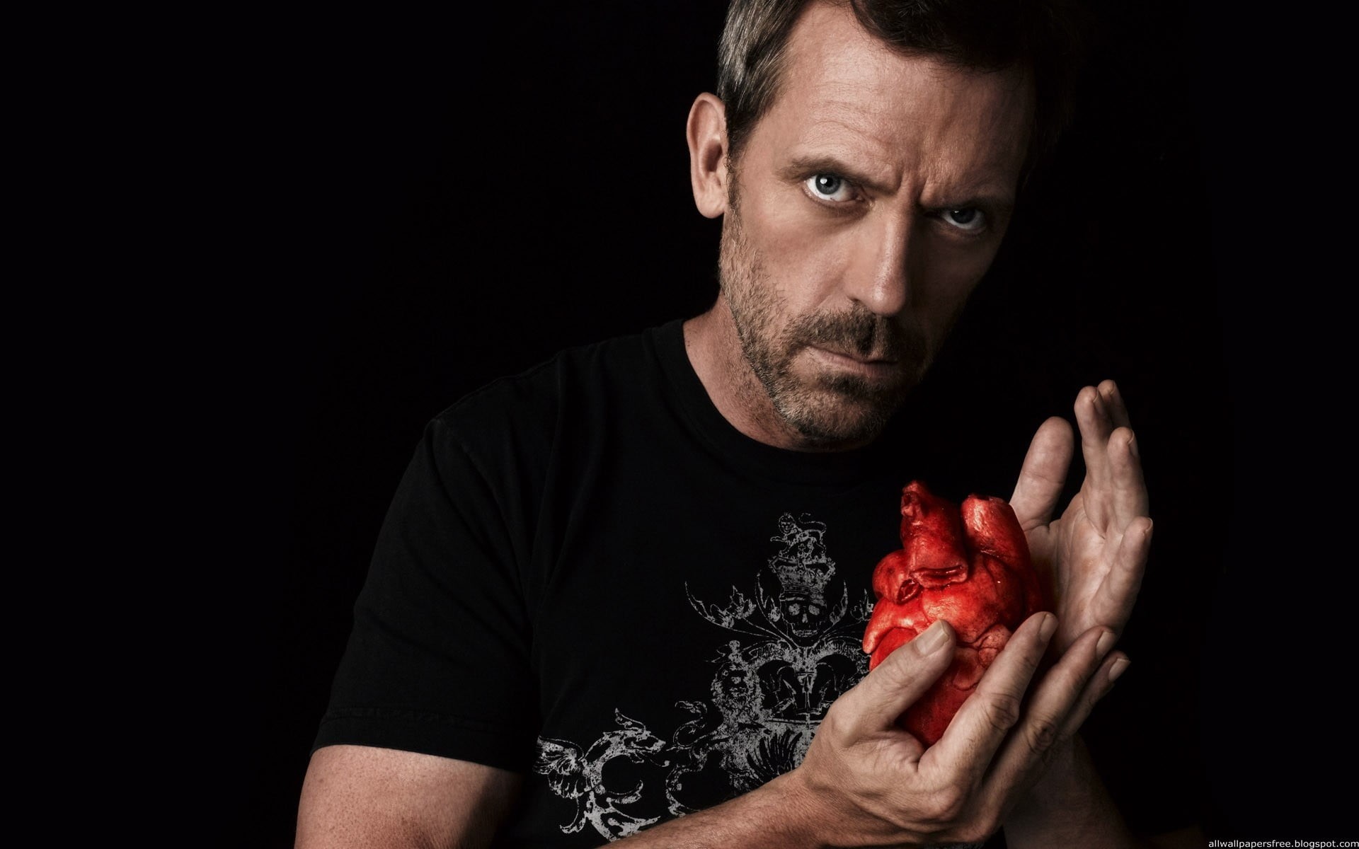 s, surprise, looking at camera, heart, black background, studio shot, adult, one person, aggression, House, men, portrait, red, dark, headshot, neck, human blood, HD Wallpaper