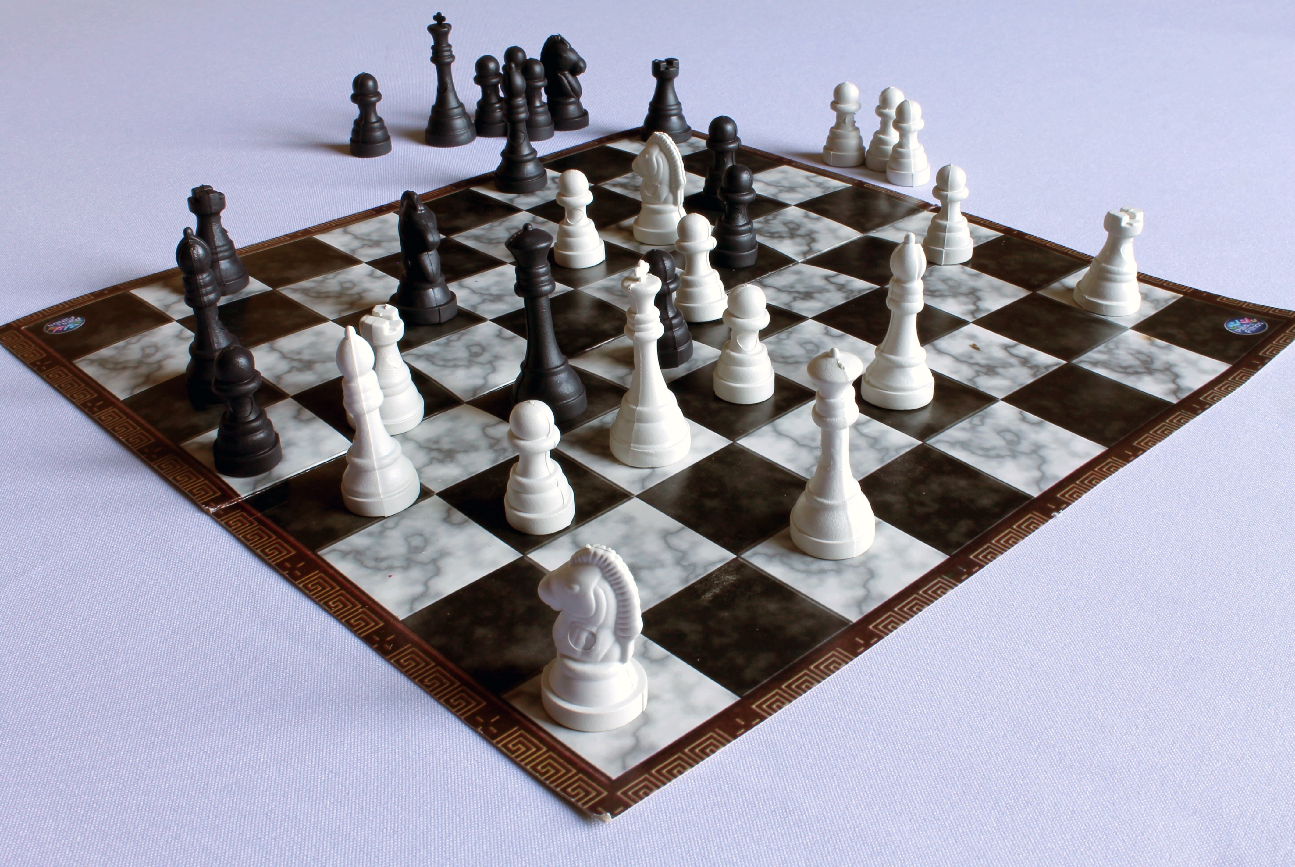 success, indoors, queen - Chess Piece, sport, leisure activity, board game, competition, checkers, reasoning, bishop - Chess, studio shot, no people, game, HD Wallpaper