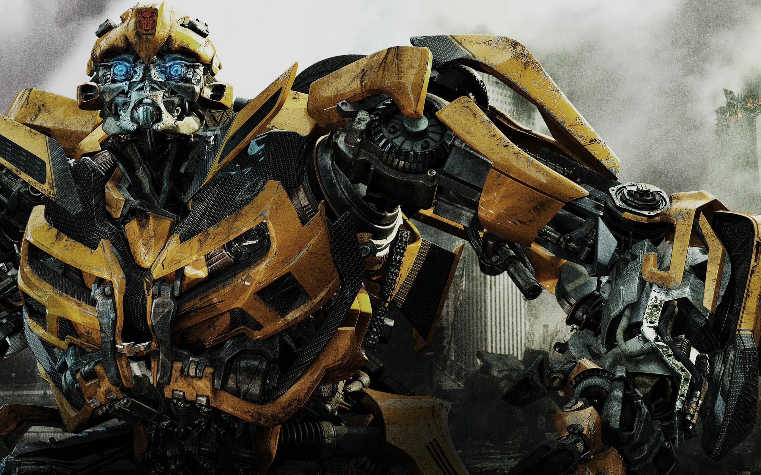 metal, security, gun, military, transformer, movies, 2K, nature, close-up, machine gun, outdoors, large group of objects, bee, Bumblebee (Transformers), HD Wallpaper