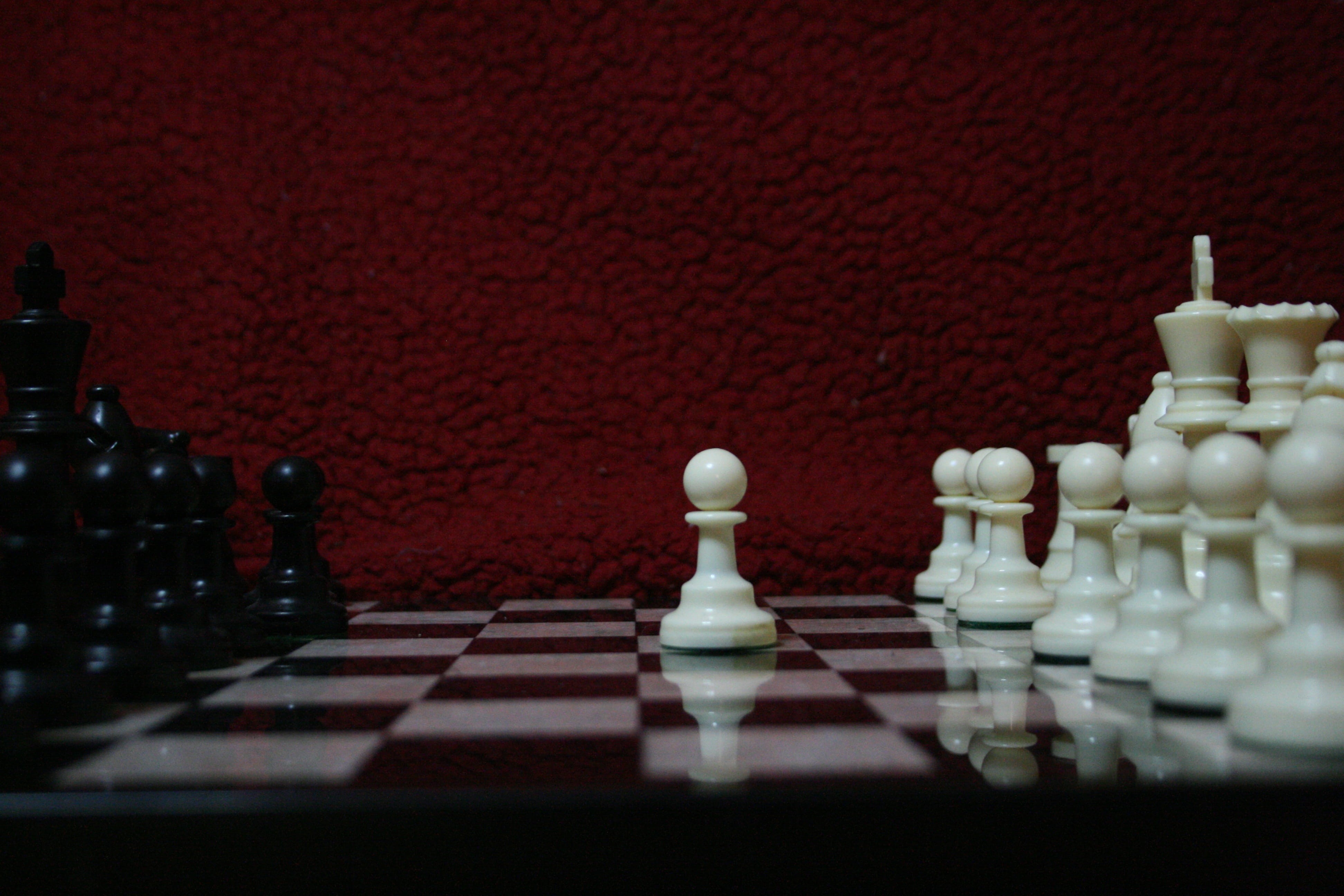chess piece, queen, arts culture and entertainment, chess board, challenge, queen - chess piece, play, power, 4K, relaxation, game, white, no people, chess, HD Wallpaper