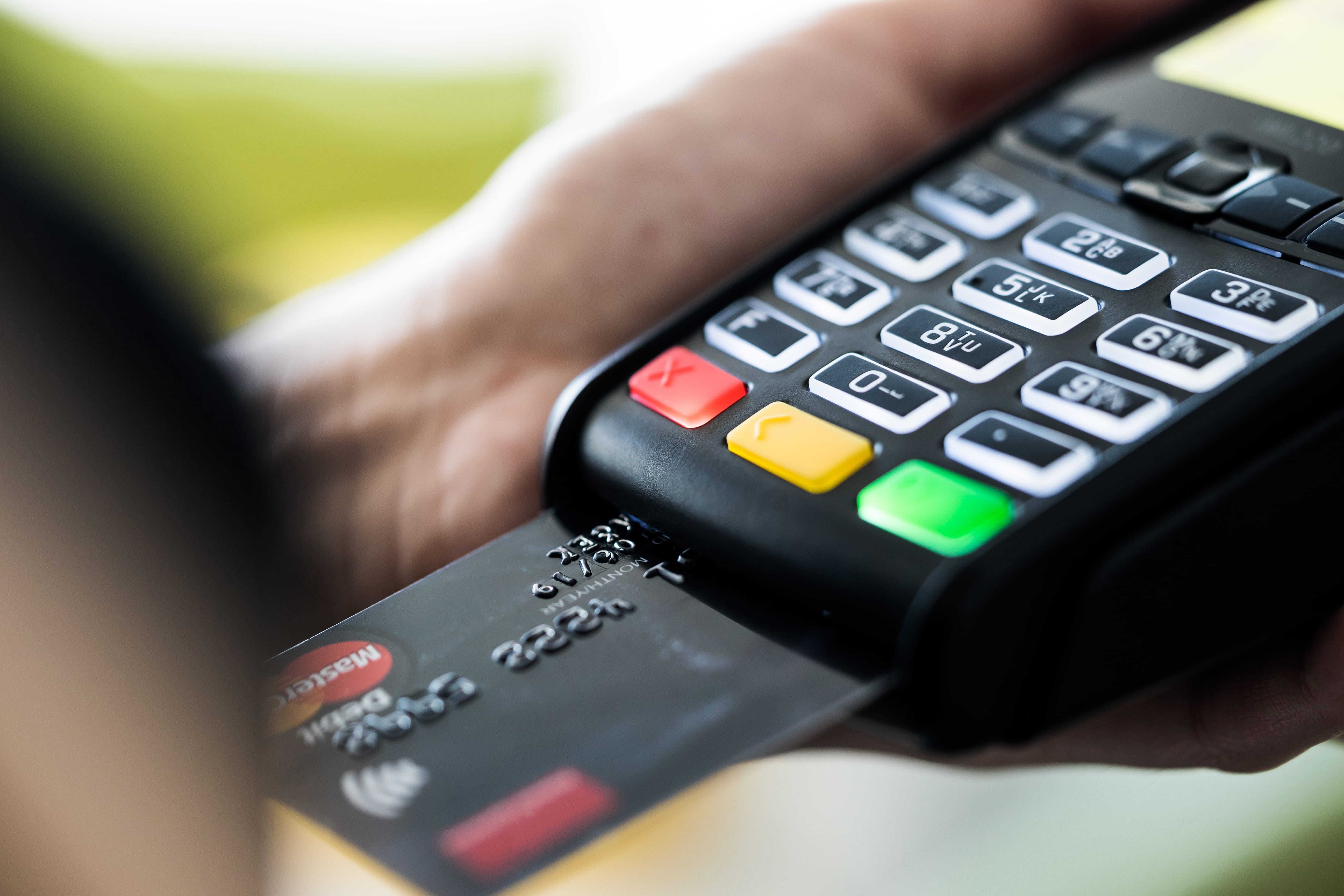terminal, close-up, mid adult, entrepreneur, shopping, ecommerce, online, sales, paying, consumerism, debit cards, spending, credit card, finance, one person, HD Wallpaper