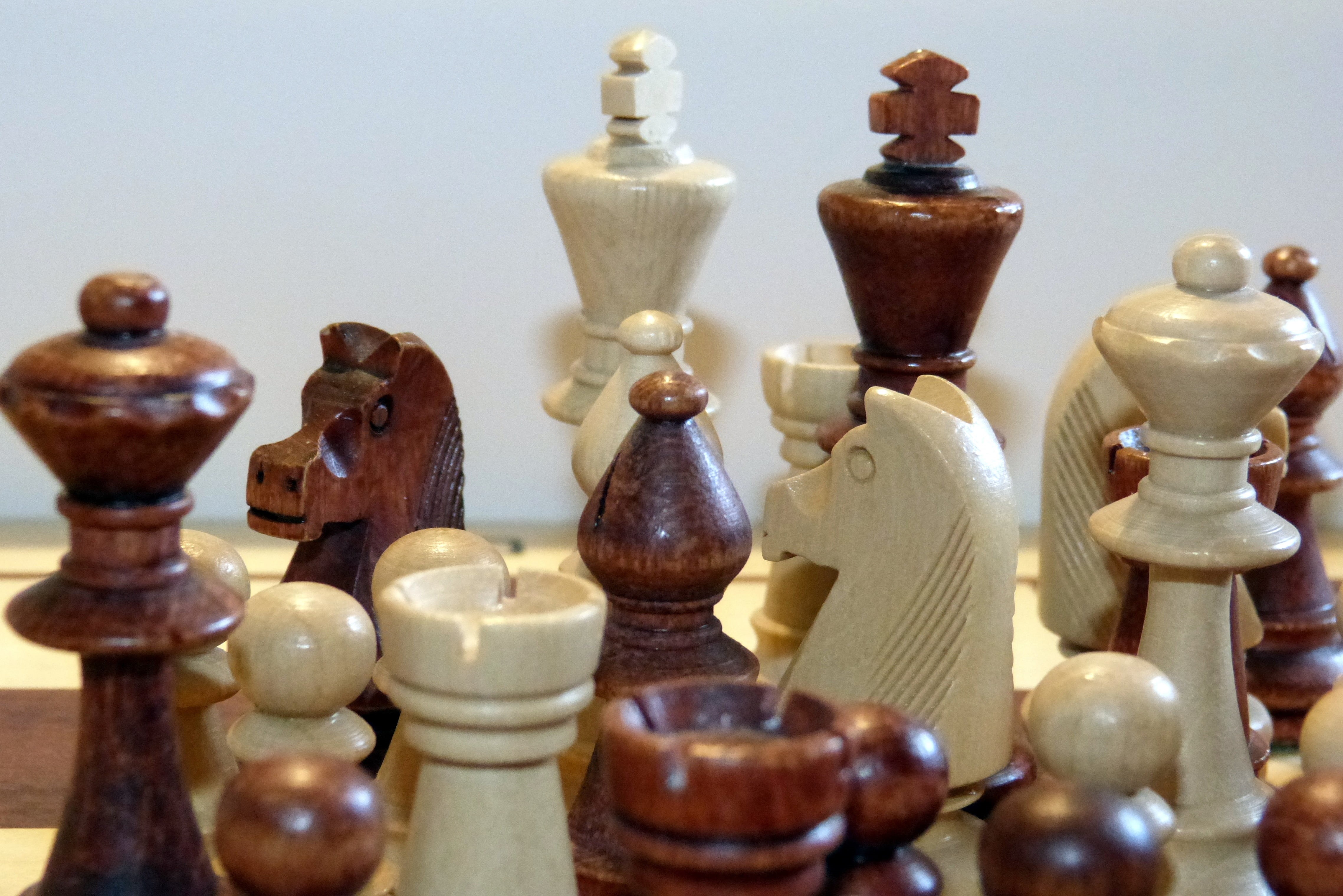 4K, competition, art and craft, no people, close-up, lady, figurine, play, conflict, antique, chess game, board game, knight - chess piece, creativity, HD Wallpaper