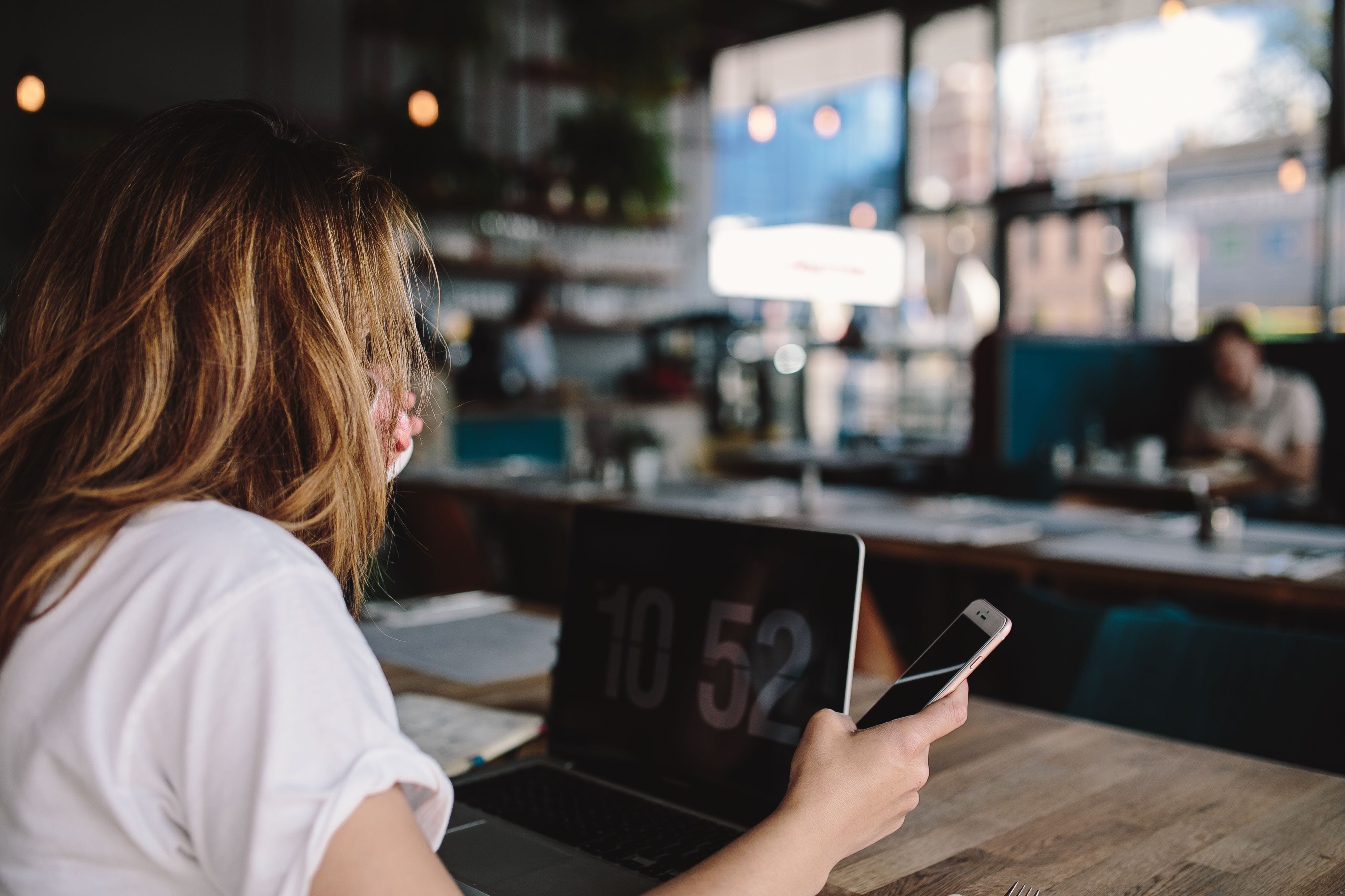 restaurant, hair, young Adult, caucasian Ethnicity, illuminated, internet, workspace, females, computer, wireless Technology, businesswoman, coffee, using phone, HD Wallpaper