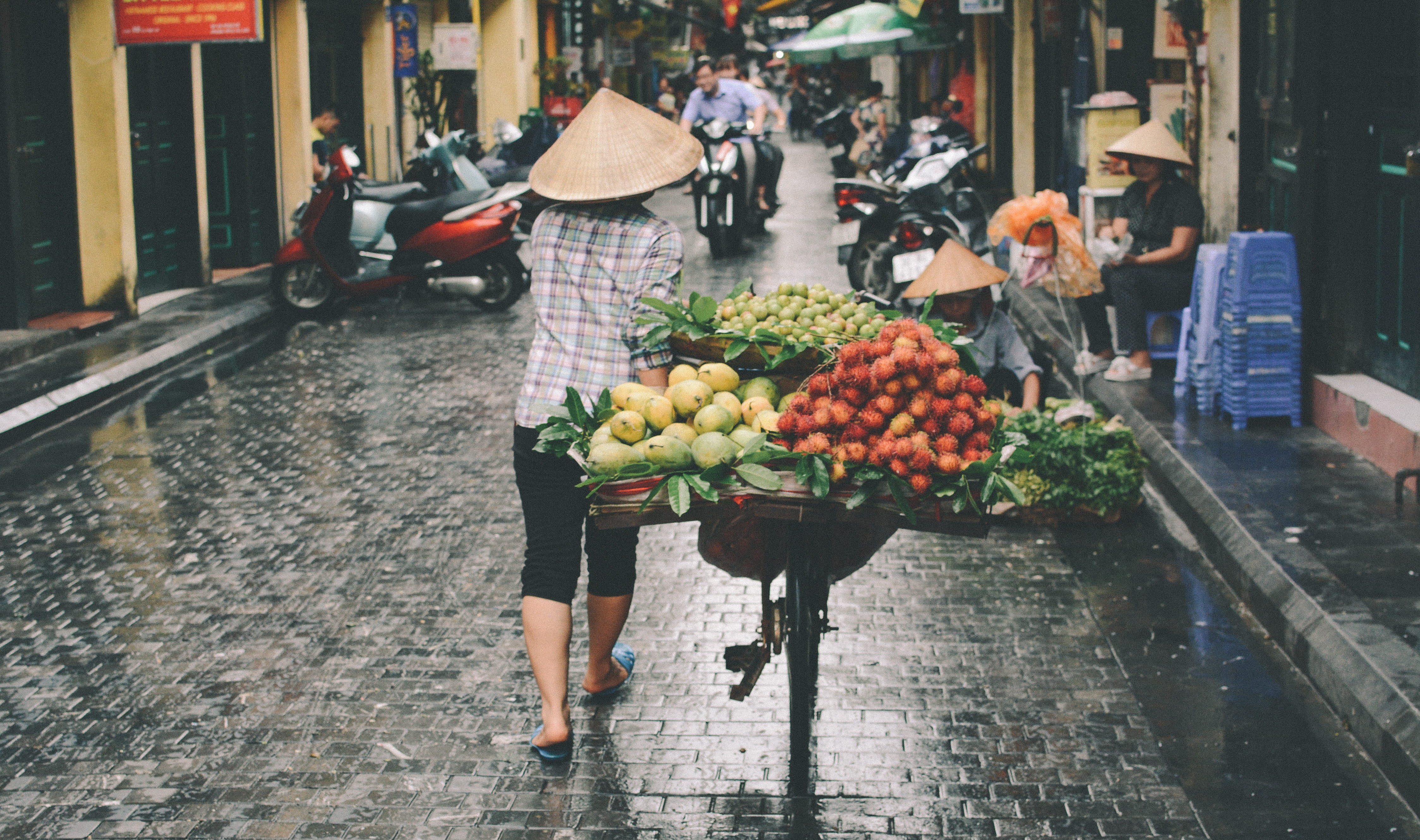 market, town, traditional, 4K, city, women, retail, pathway, food, wellbeing, group of people, walking, street, food and drink, sell, shopping, real people, HD Wallpaper