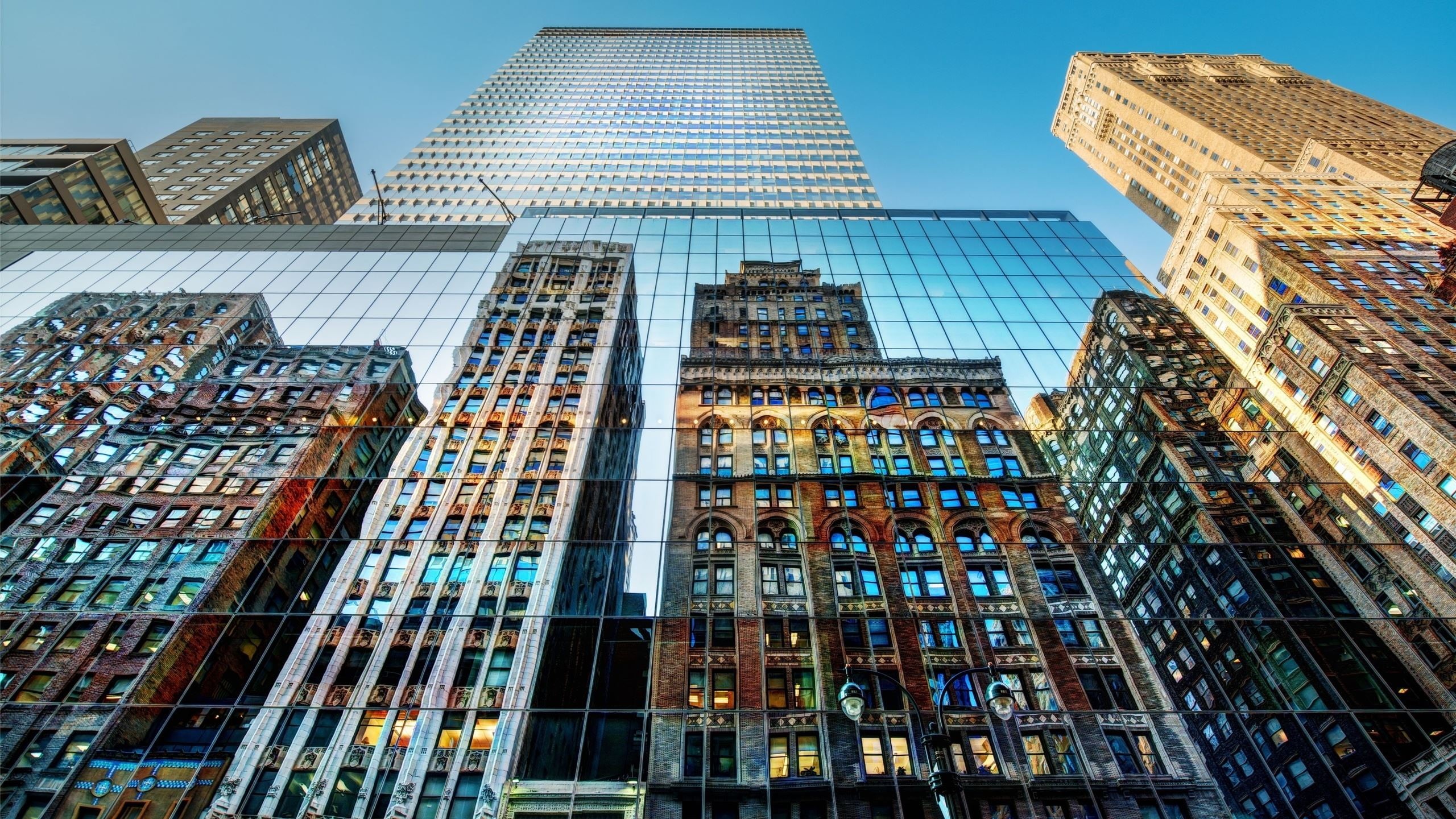 office building exterior, cityscape, sky, worms eye view, no people, office, mirror, building, built structure, New York City, tower, architecture, low angle view, HD Wallpaper