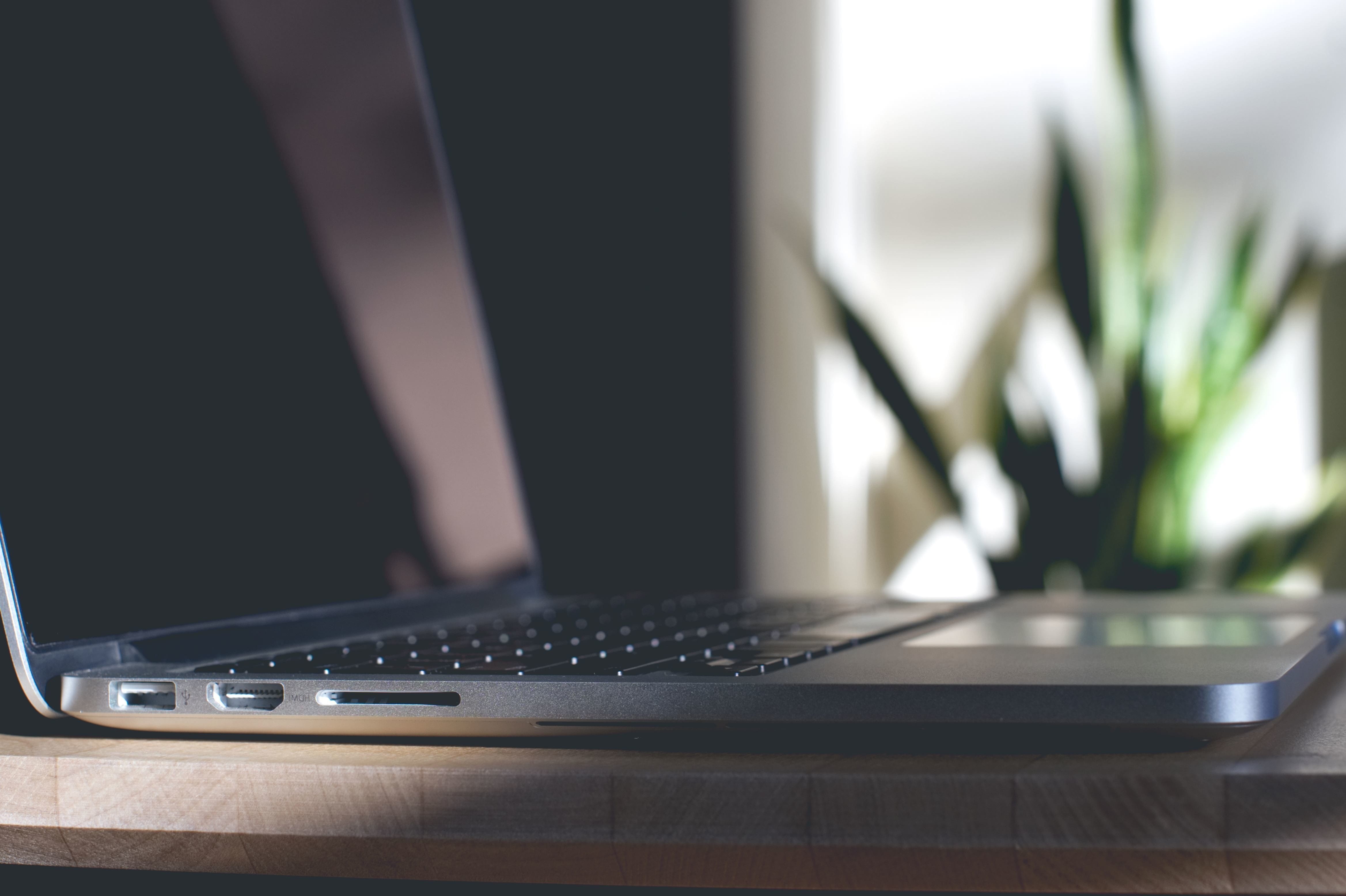 technology, furniture, wood, electronics, contemporary, human limb, adult, computer equipment, equipment, desk, laptop, screen, body part, occupation, computer keyboard, HD Wallpaper