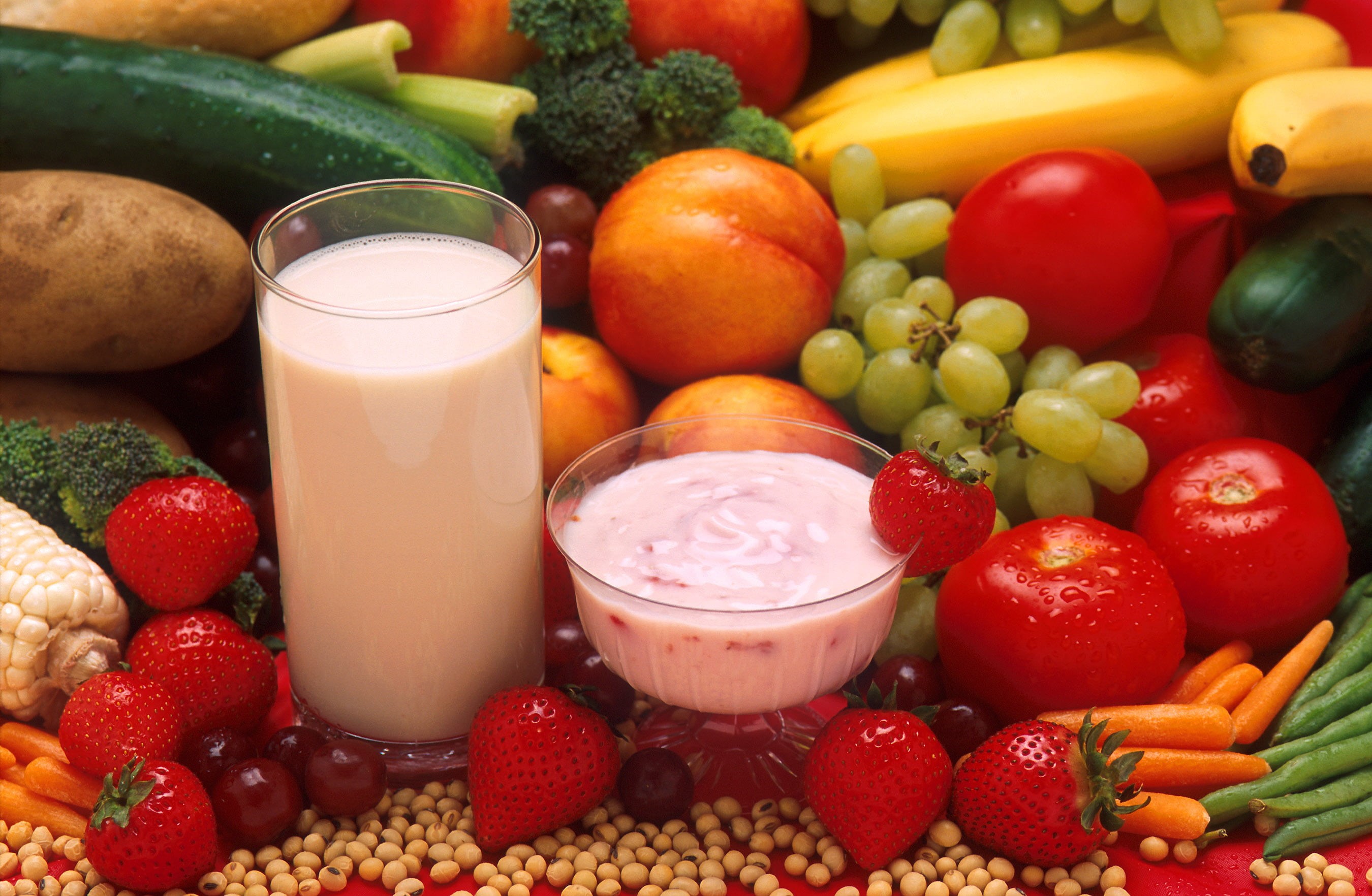 potato, yogurt, broccoli, fruit, kiwi - Fruit, apple - Fruit, usa, corn, carrot, varieties, smoothie, fruits, healthy Eating, variation, 2K, dieting, strawberries, HD Wallpaper