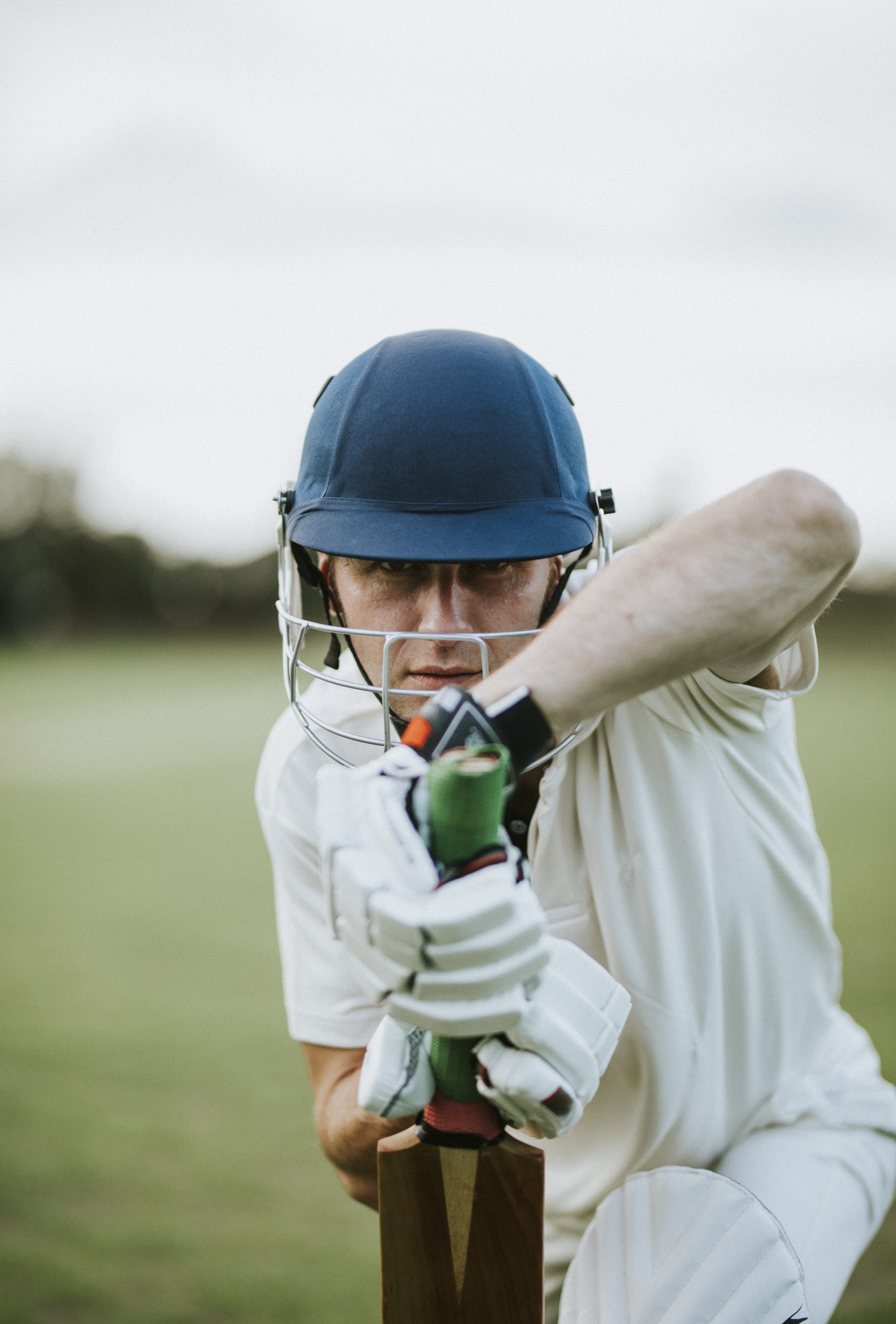 protection, recreation, men, one person, hobby, standing, game, gloves, real people, leisure activity, player, photography, teenage boys, clothing, males, Phone HD Wallpaper