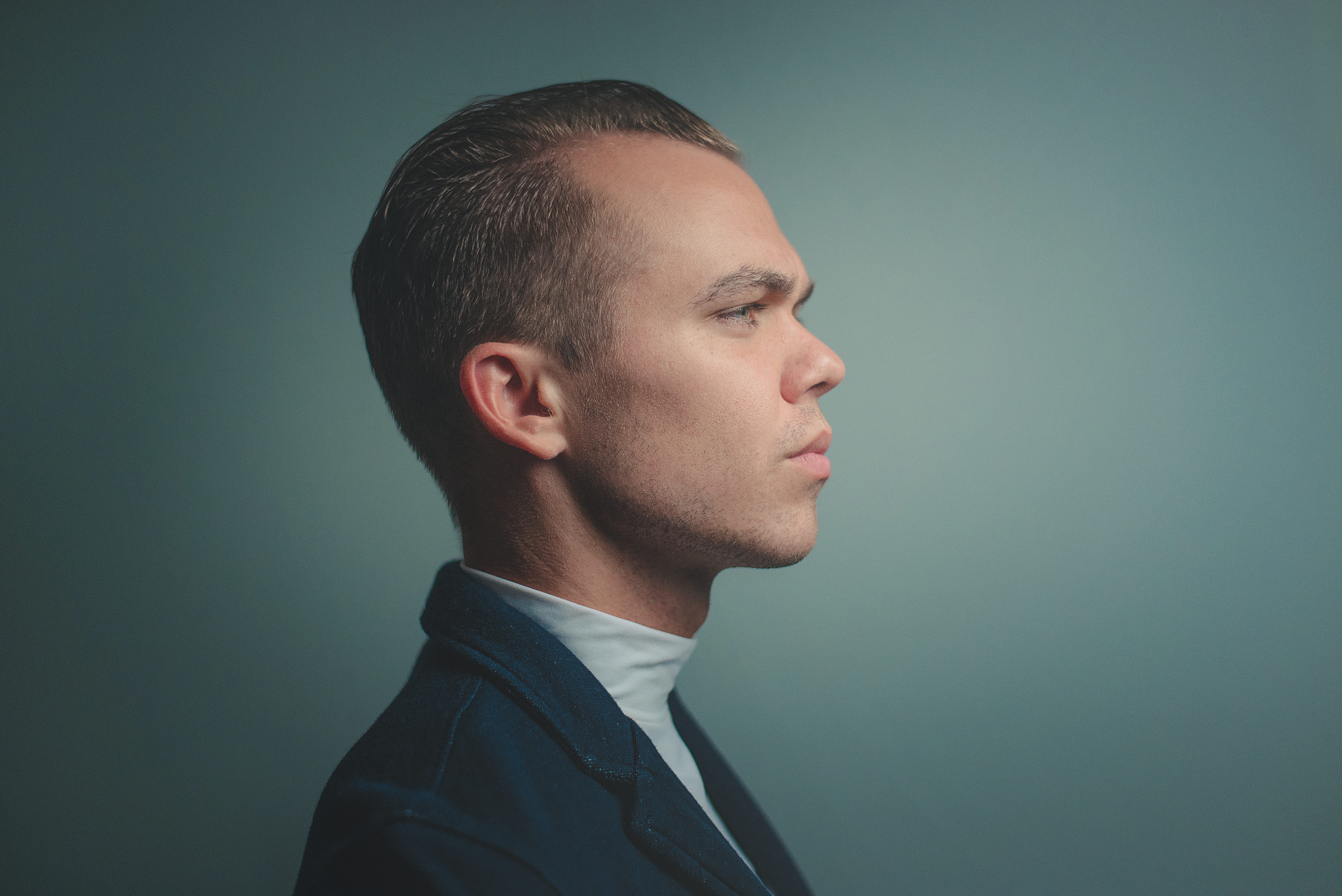 close-up, one person, person, tie, green background, formal, wear, designer suit, contemplation, guy, pensive, profile, young adult, 5K, side view, eye, HD Wallpaper