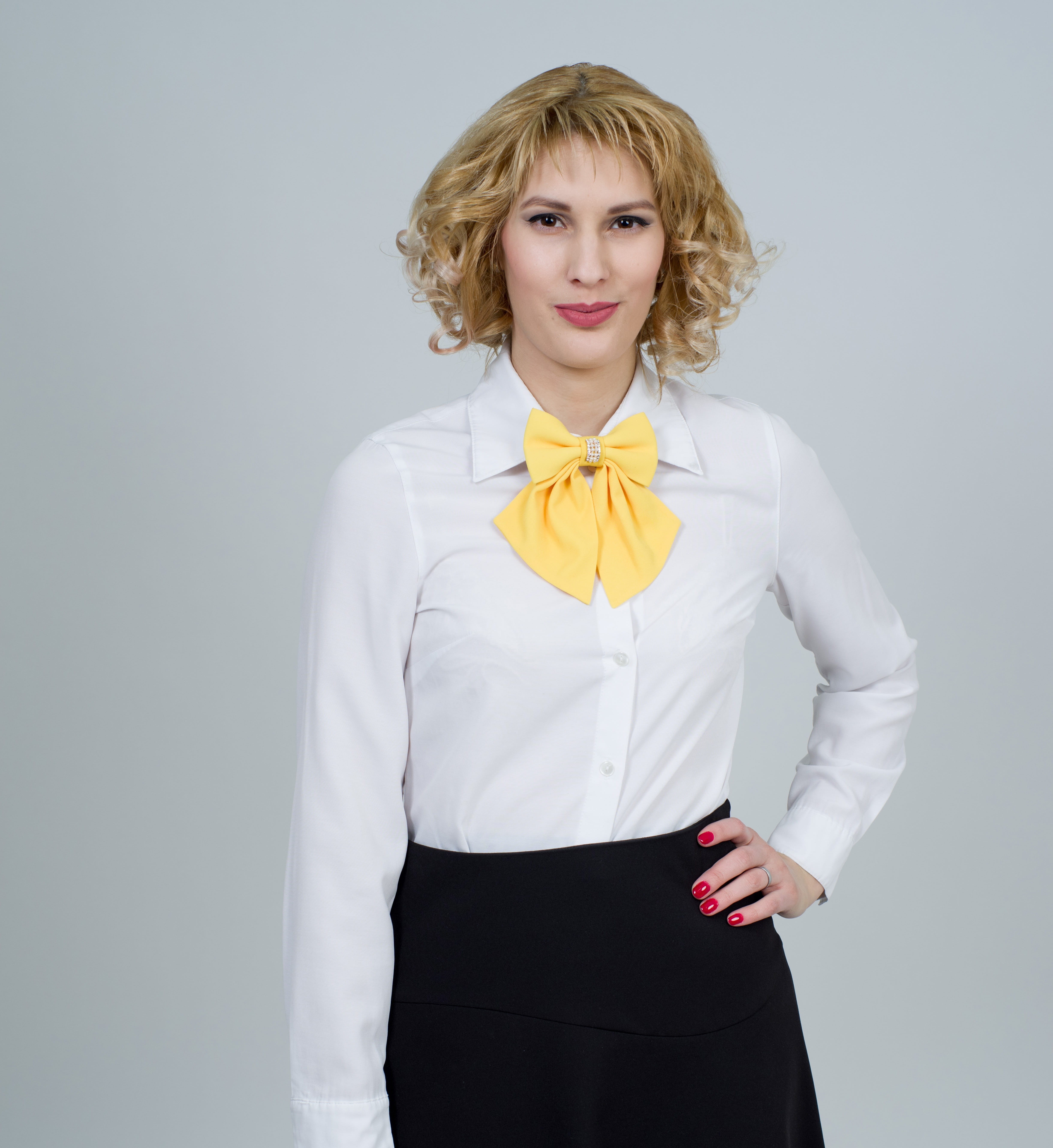 smile, company, symbol, dress, creative, girl, professional, camera, business photographer, premium, 5K, ray media photography, worker, business photo, Phone HD Wallpaper