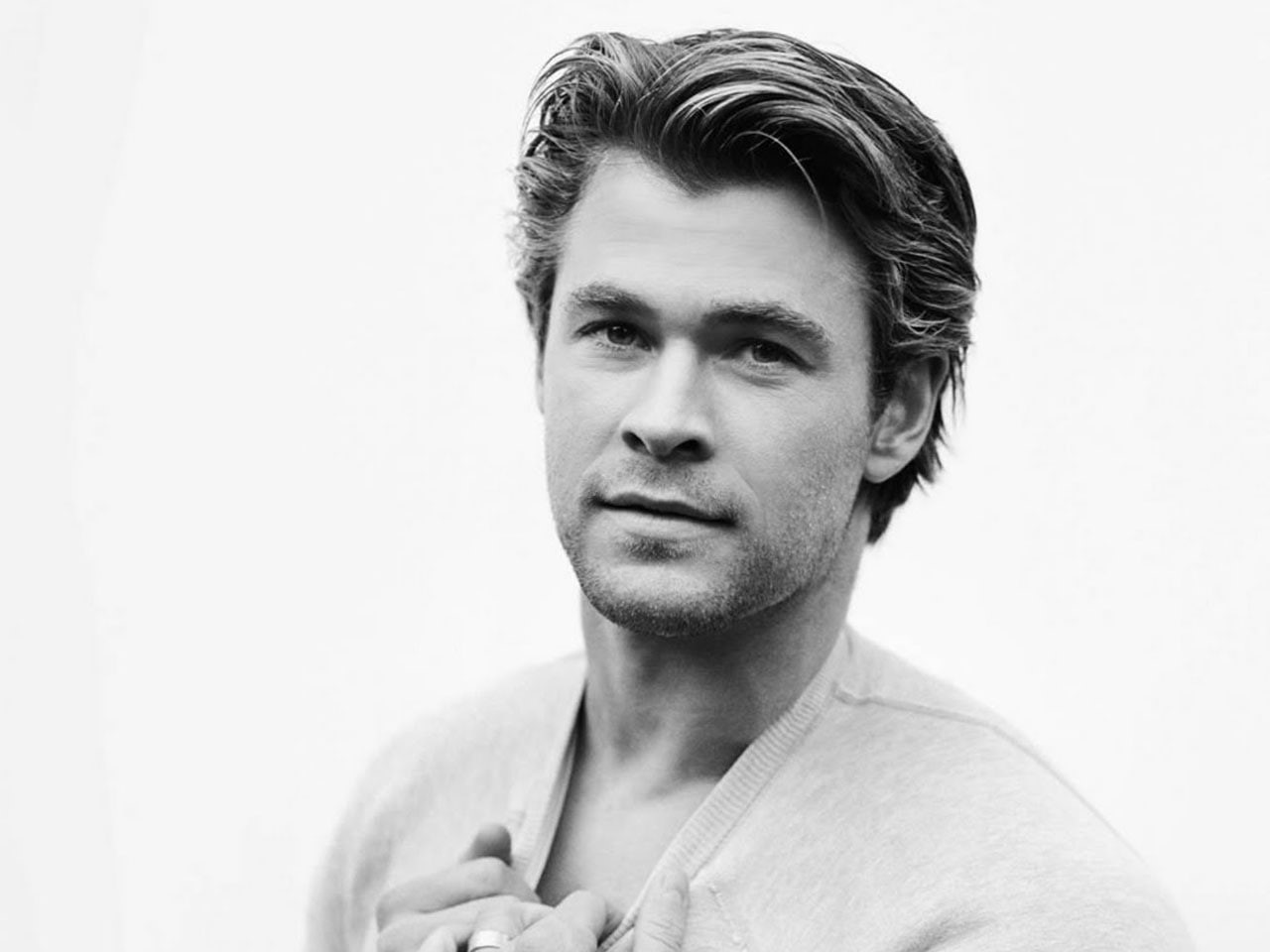 chris hemsworth, white, movie, movie star, chris, hemsworth, actor, black, star, black and white, 720P, celebrities, HD Wallpaper