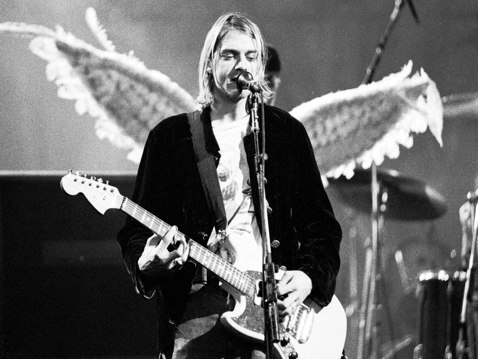guitar, musicians, nirvana, music, kurt, 720P, entertainment, guitars, concert, concerts, cobain, HD Wallpaper