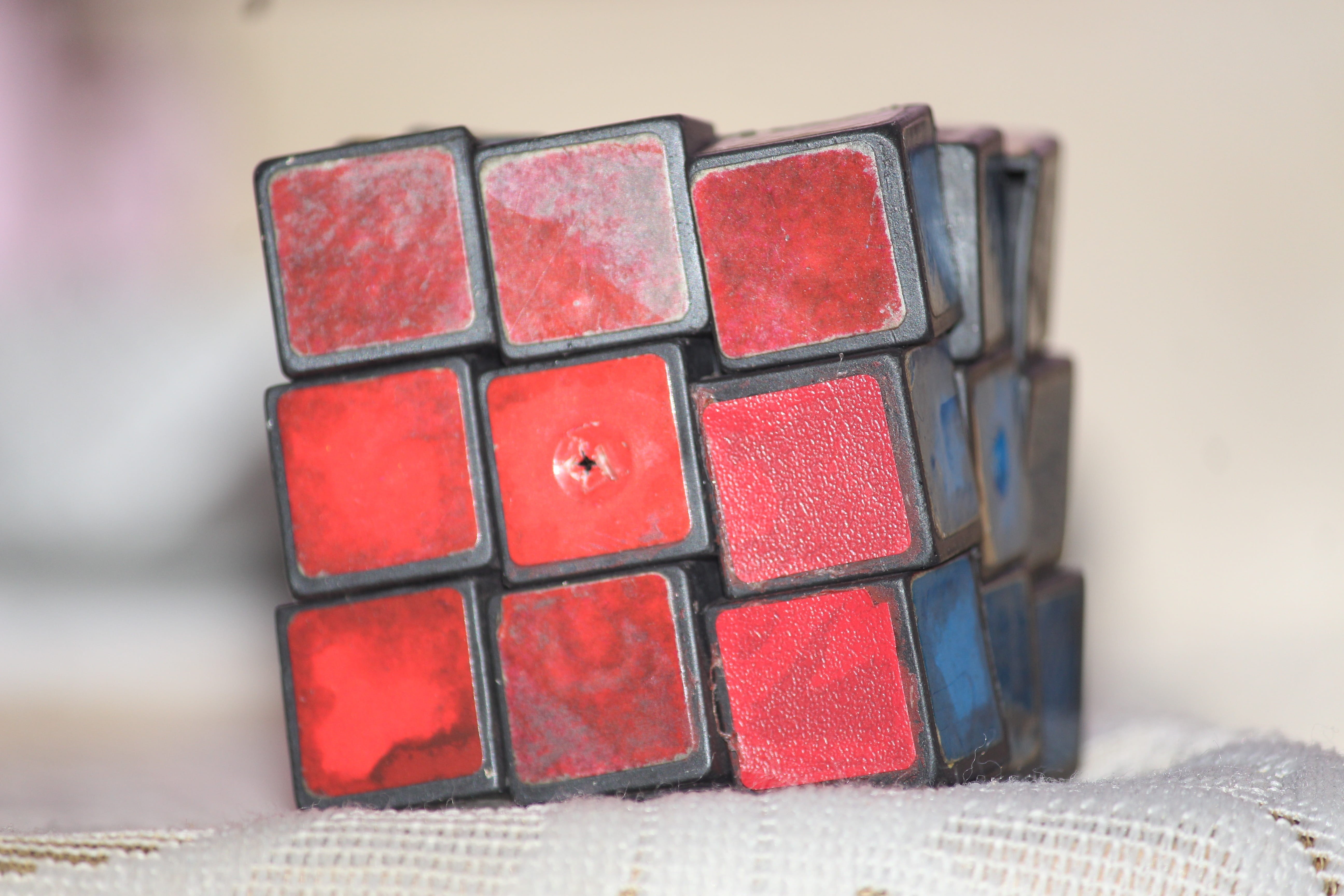 day, focus on foreground, square, red, block, problem, sport, entertainment, rubik, color, game, 5K, design, challenge, close-up, brain, no people, pattern, HD Wallpaper