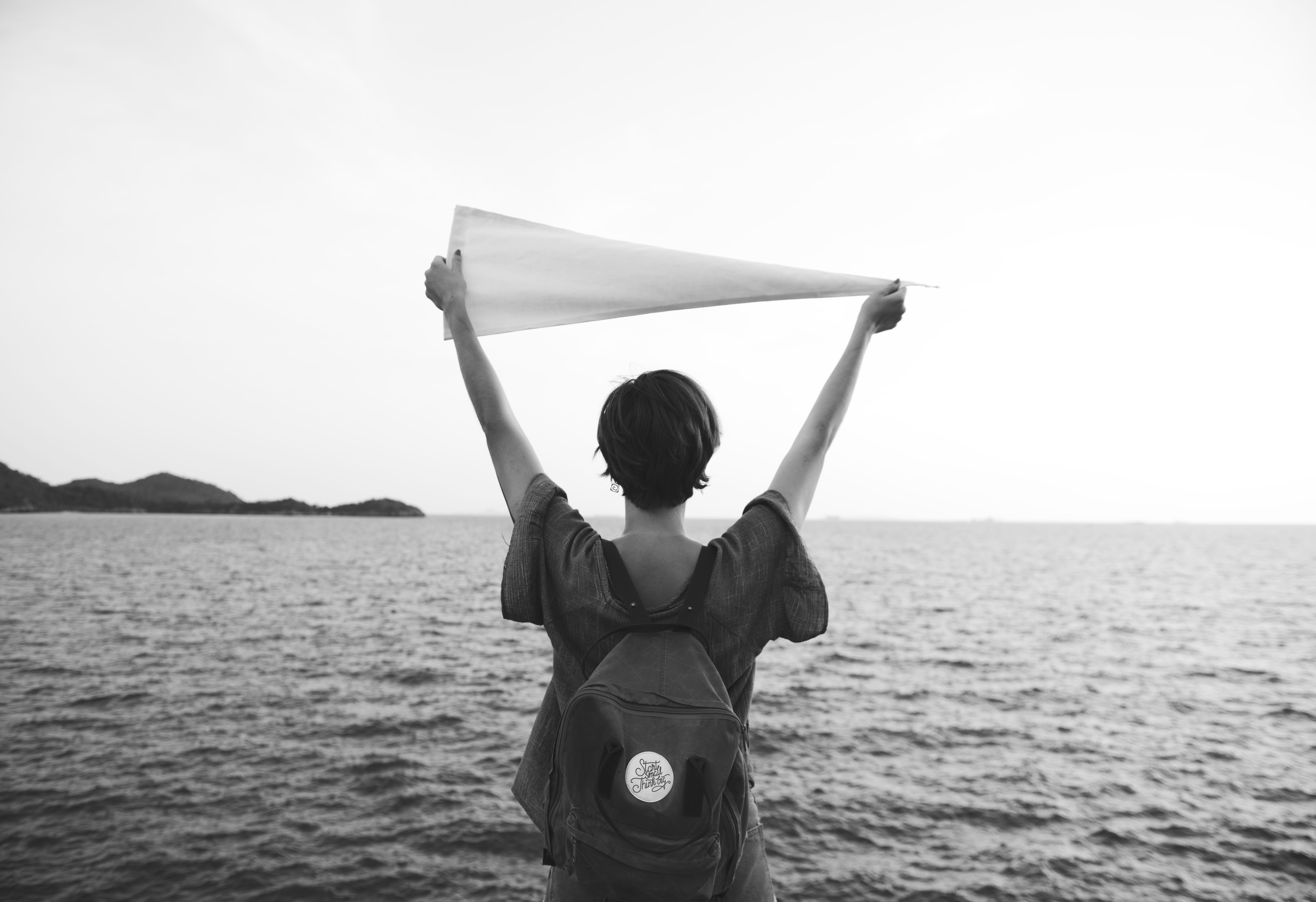 three quarter length, backpack, beauty in nature, resting, summer, exploration, land, real people, flag, day, dom, location, expedition, water, traveler, HD Wallpaper