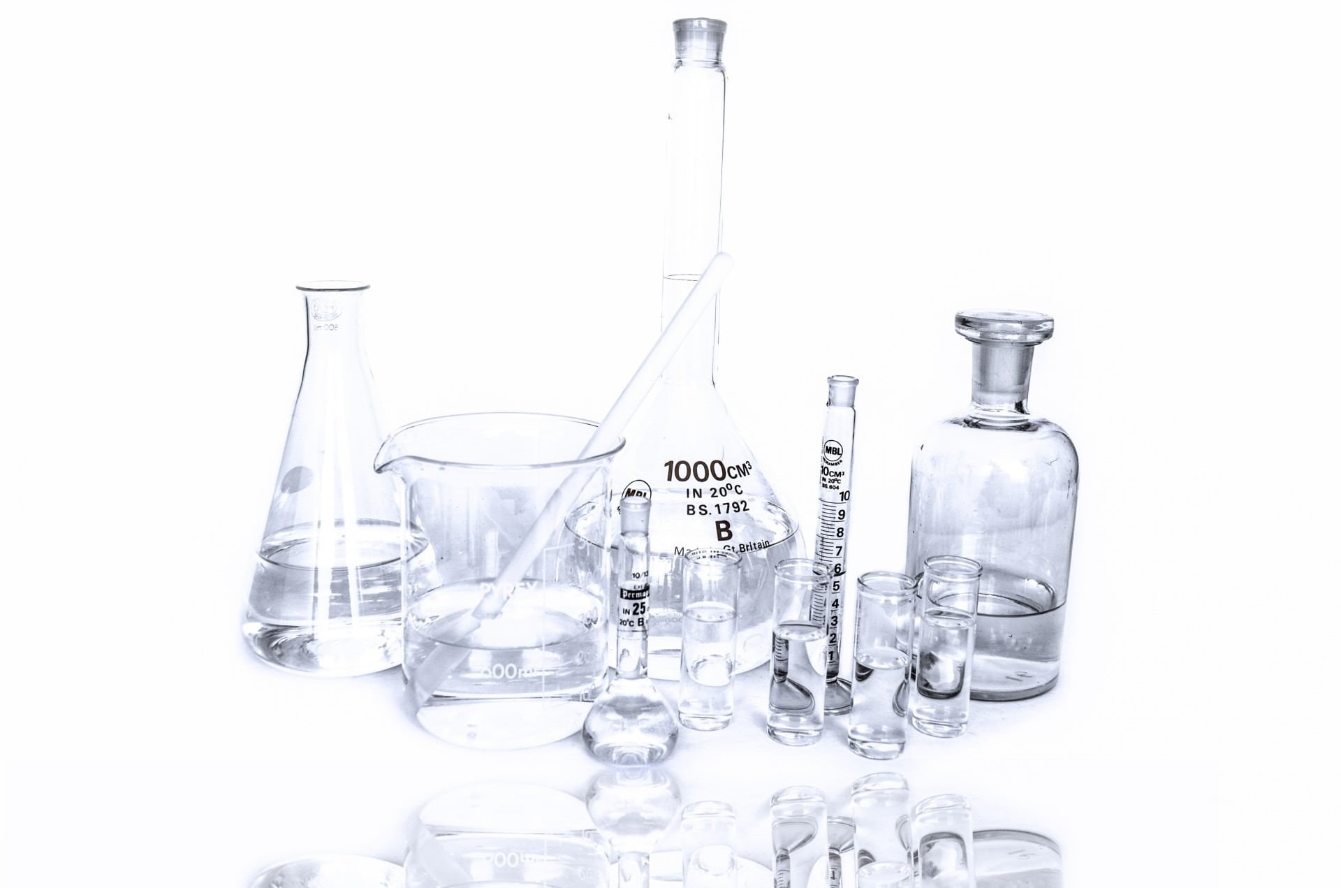 white background, brightly lit, studio shot, cut out, glass - Material, test, no people, household equipment, indoors, test-mixer, empty, science, transparent, HD Wallpaper