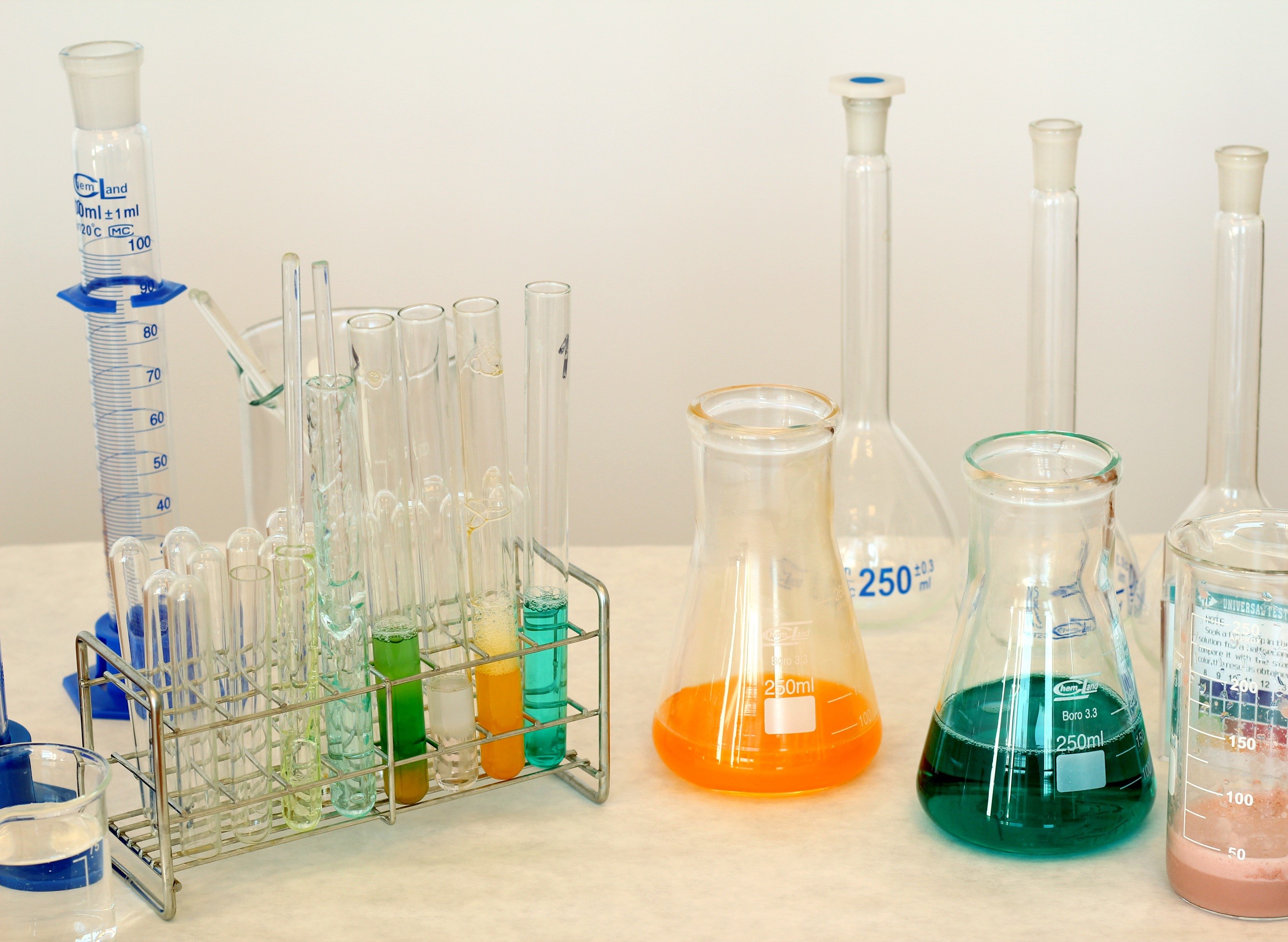 glass, chemistry, liquid, healthcare And Medicine, assorted, compounds, experiment, react, indoors, relationship, research, chemical, biochemistry, bottle, HD Wallpaper