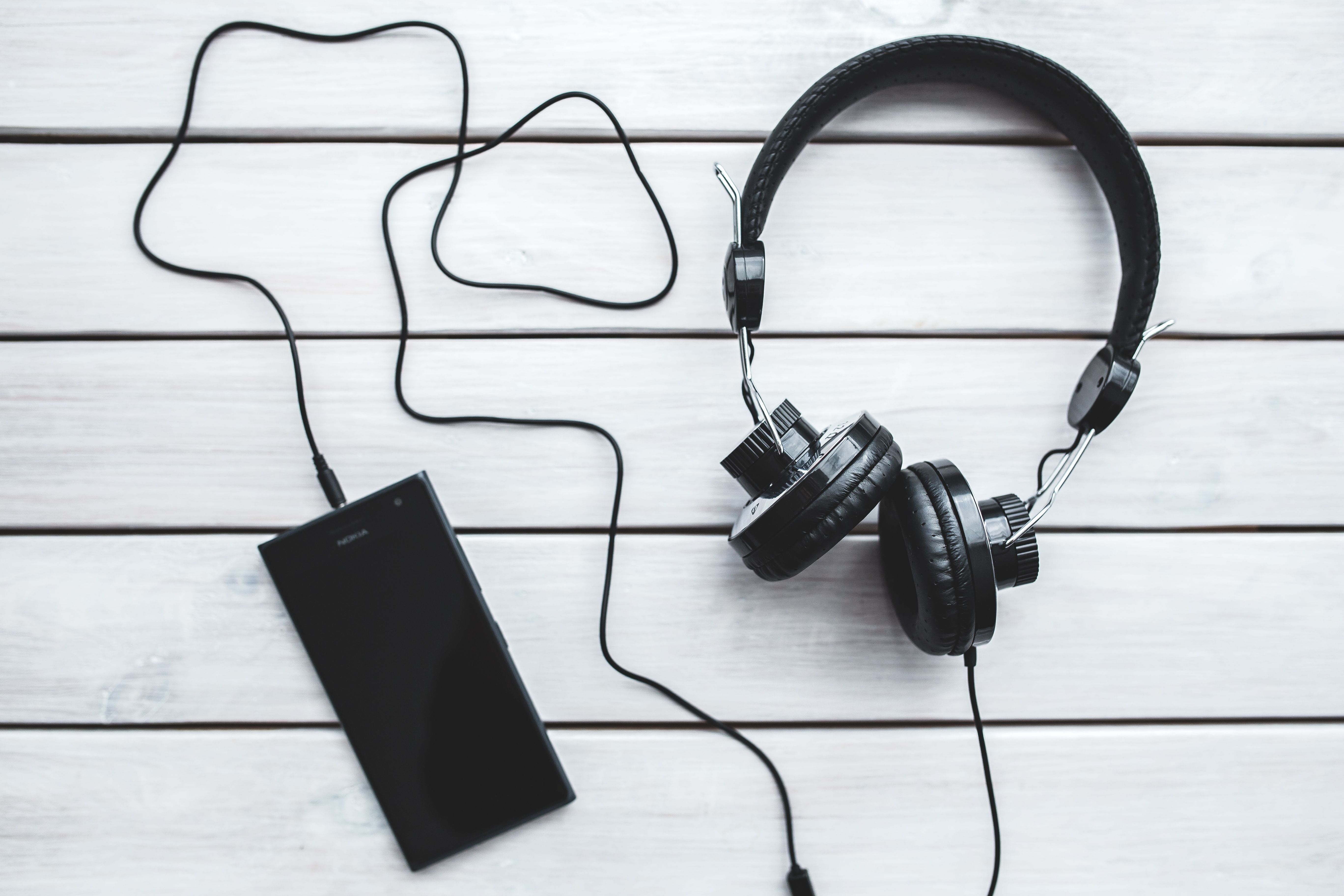 various, communication, electricity, headphones, organizer, connection, high angle view, table, jewelry, black, listening, mobile phone, cable, items, 5K, HD Wallpaper