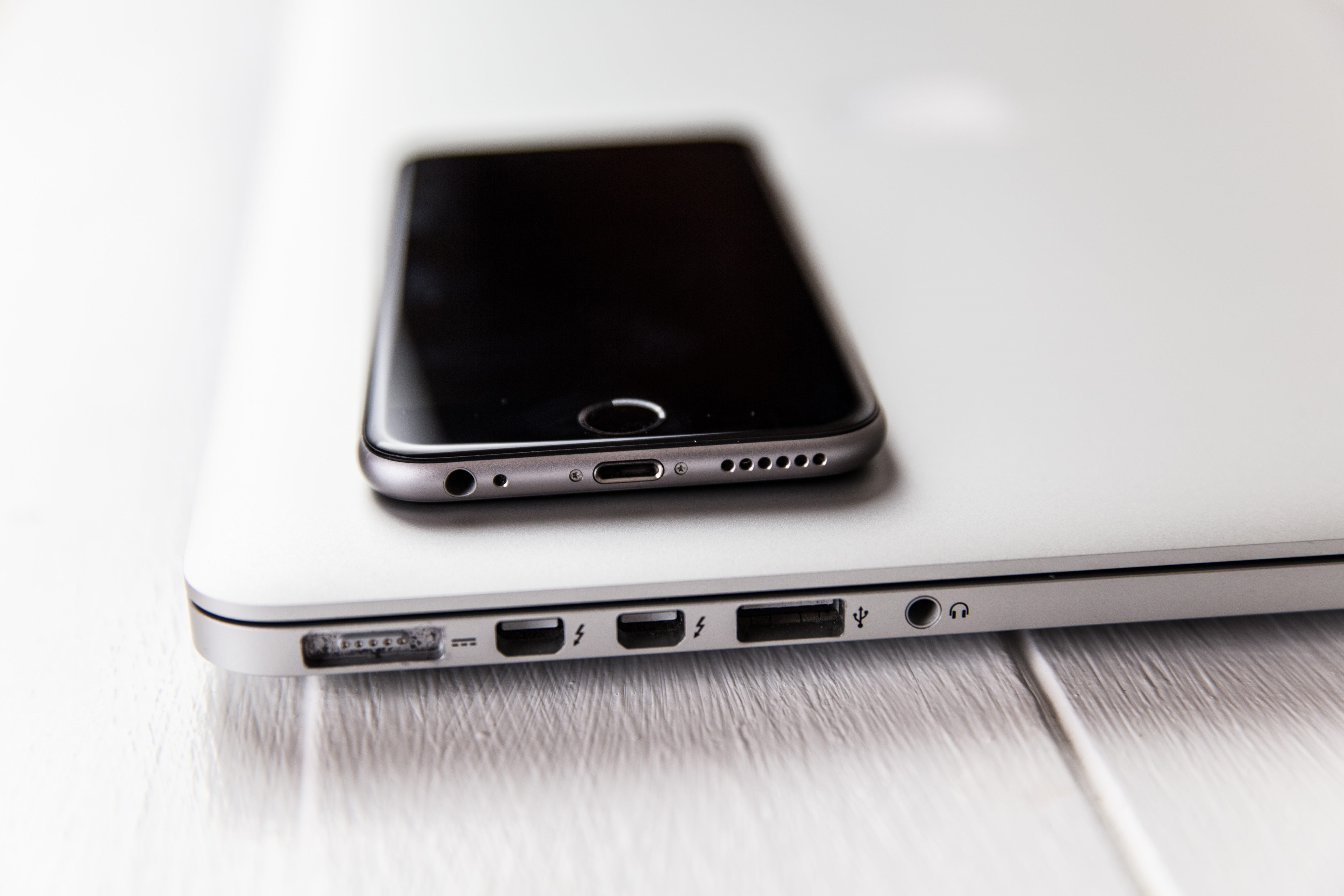 business, portable information device, phone, smartphone, no People, white, close-up, apple Computers, equipment, work, desk, office, isolated, shot, internet, HD Wallpaper