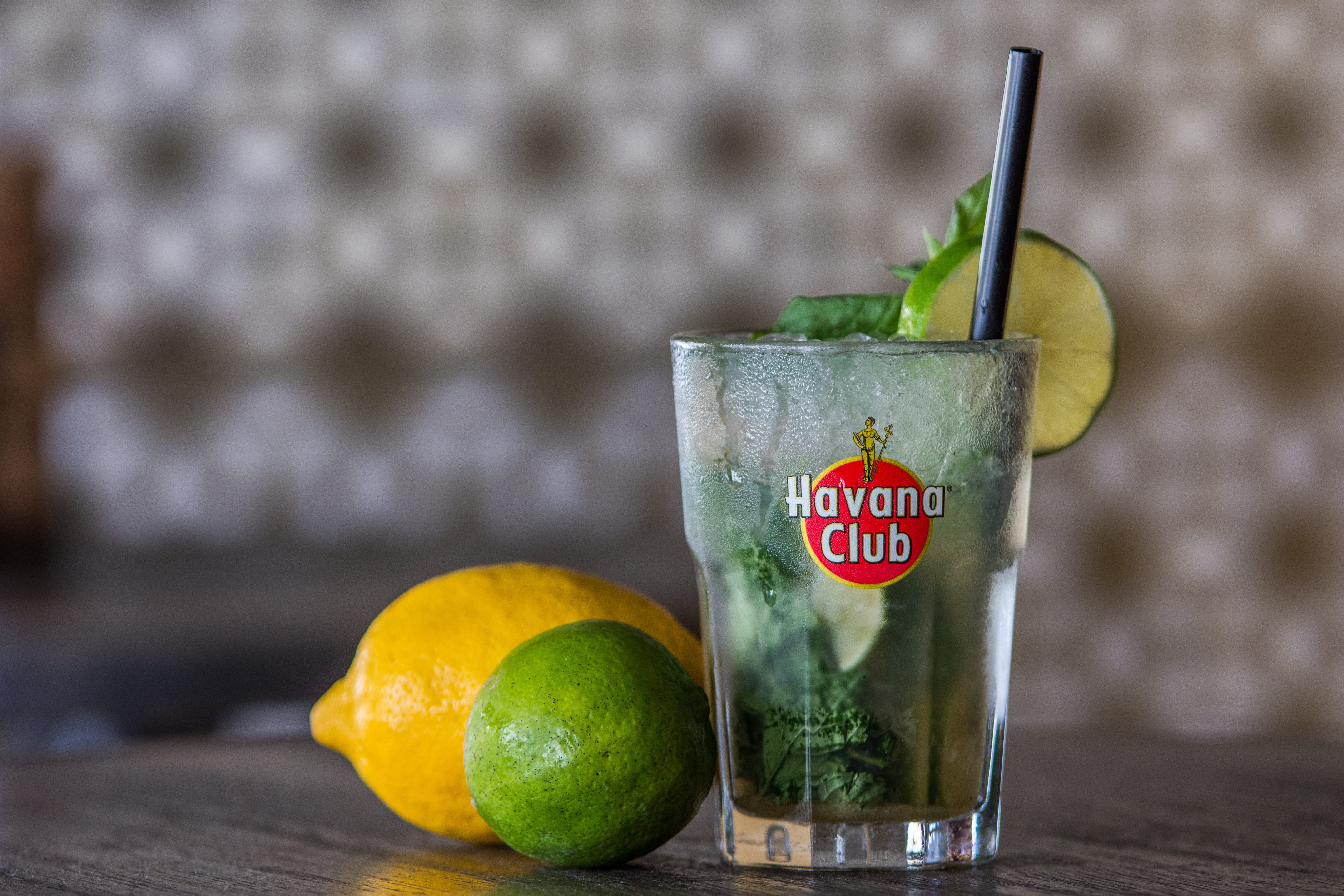 food, summer, table, straw, mint, Glass, vegetarian food, liquor, club, western script, freshness, drinking straw, drinking glass, cool, household equipment, HD Wallpaper