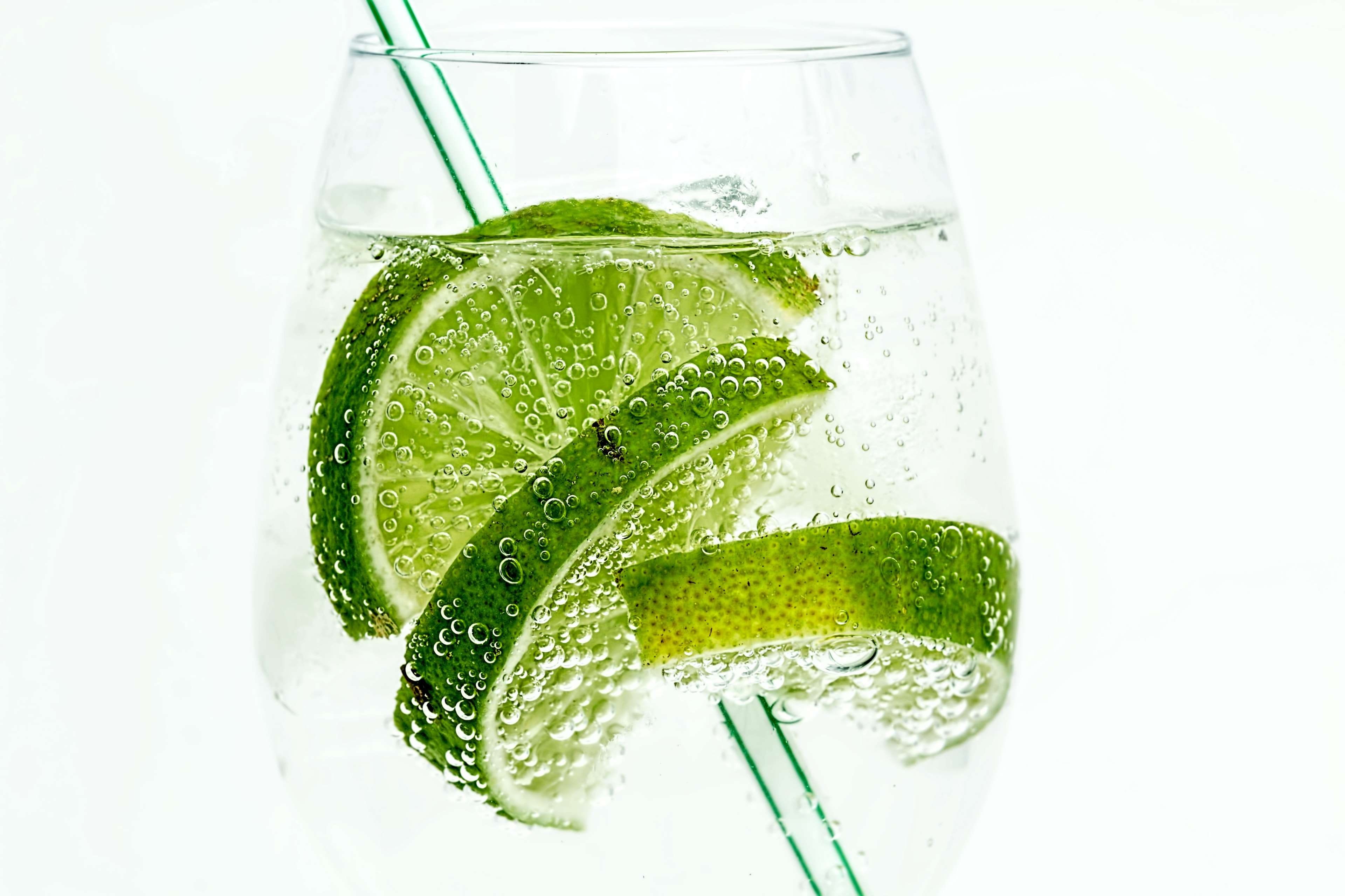 green color, sour, summer, drink, cold, herb, leaf, mint leaf - culinary, tasty, citrus, juicy, cool, straw, cocktail, party, club soda, lime, sparkling, HD Wallpaper