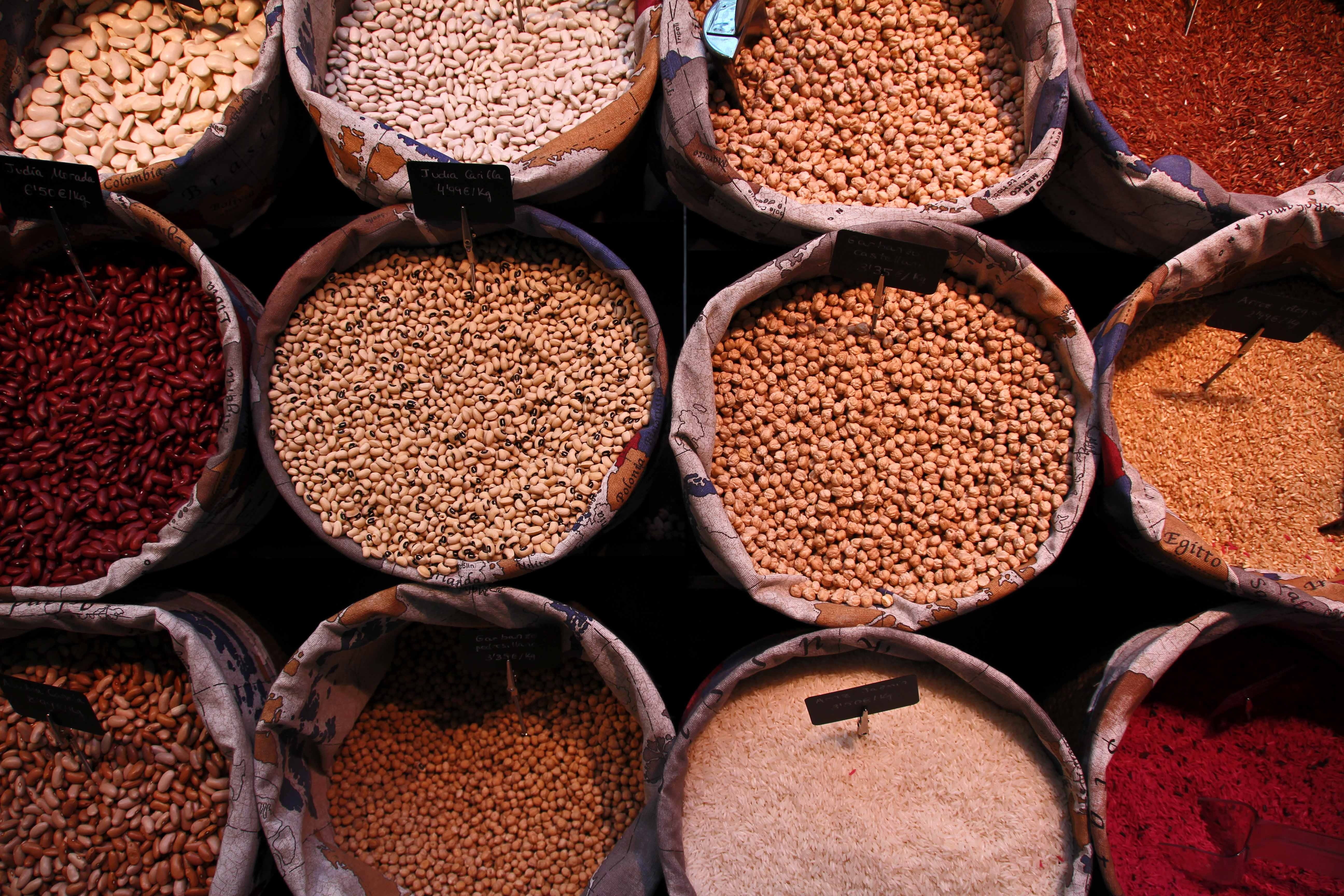 weight, ecological, for sale, spice, variation, market stall, tomato, choice, food and drink, beans, bulk, berries, abundance, macro, dry, salad, purchase, HD Wallpaper