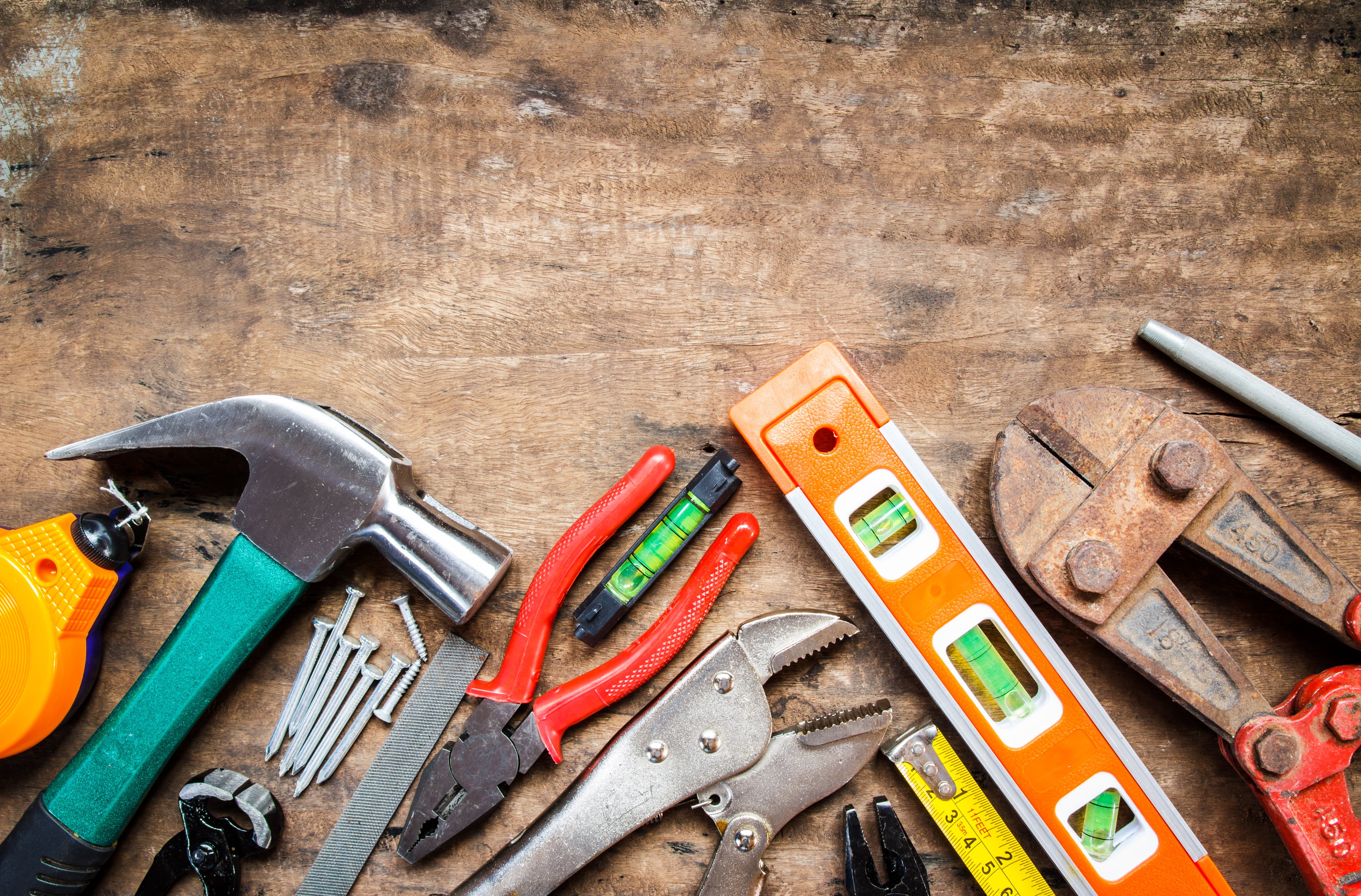directly above, carpentry, equipment, screwdriver, tool, work tool, hand saw, still life, hammer, wrench, 5K, table, large group of objects, tools, lot, HD Wallpaper