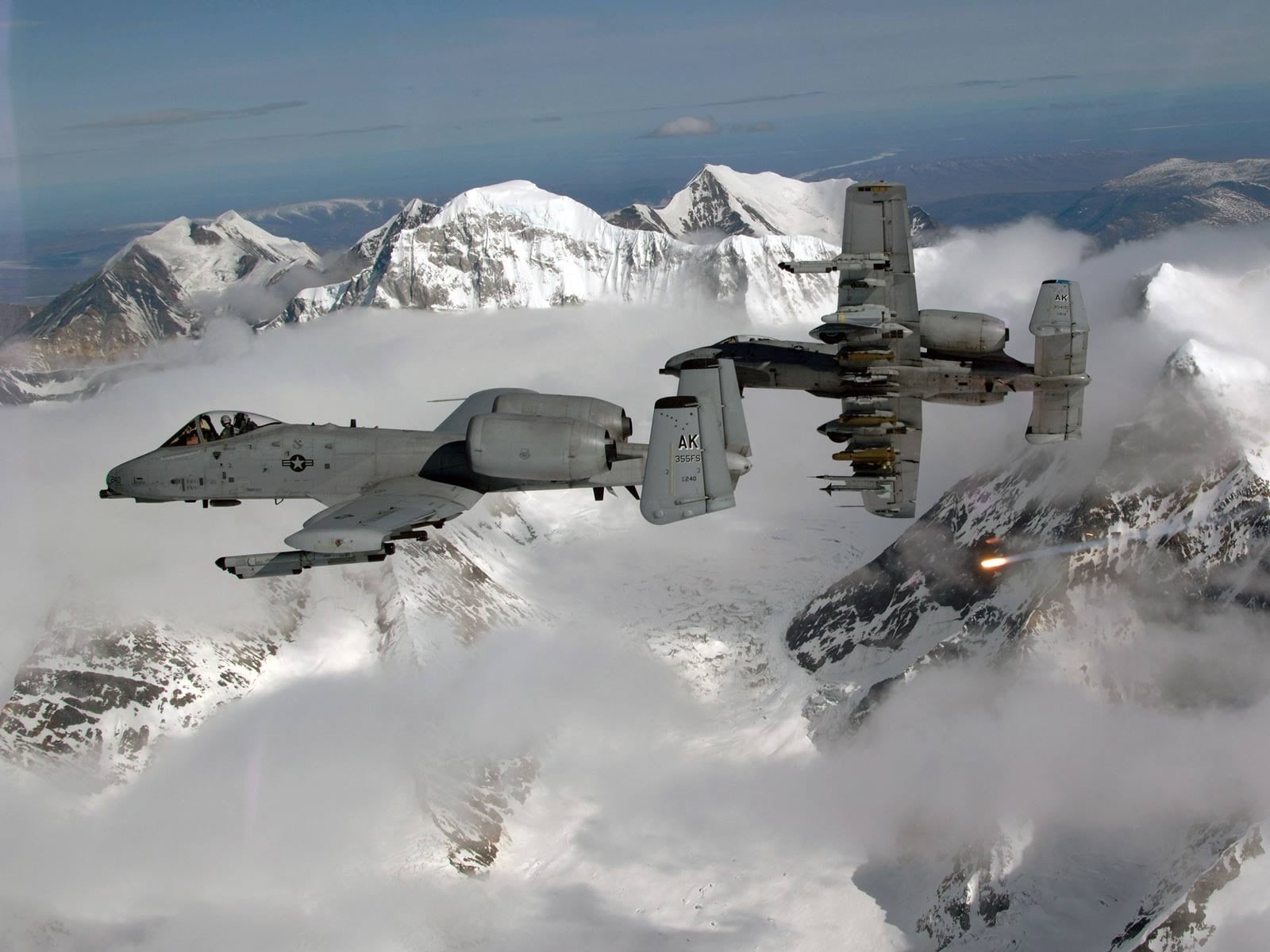 jets, scenics - nature, gray, day, Fairchild Republic A-10 Thunderbolt II, 720P, frozen, Fairchild Republic, snow, two, sky, fighter, beauty in nature, HD Wallpaper