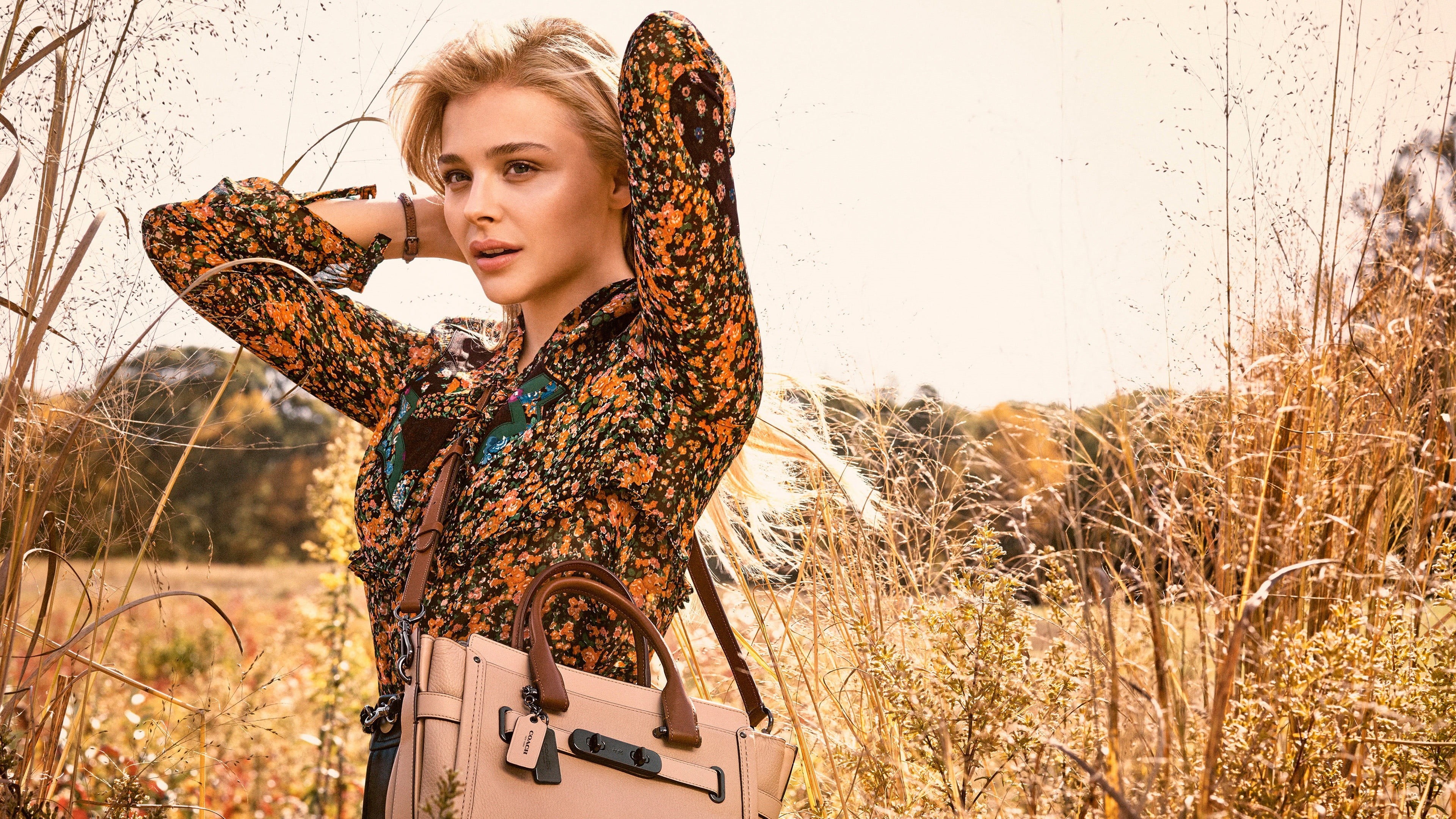 freedom, Chloë Grace Moretz, beauty, hairstyle, long hair, young adult, clothing, moretz, women, grace, plant, beauty in nature, fashion, young women, portrait, HD Wallpaper