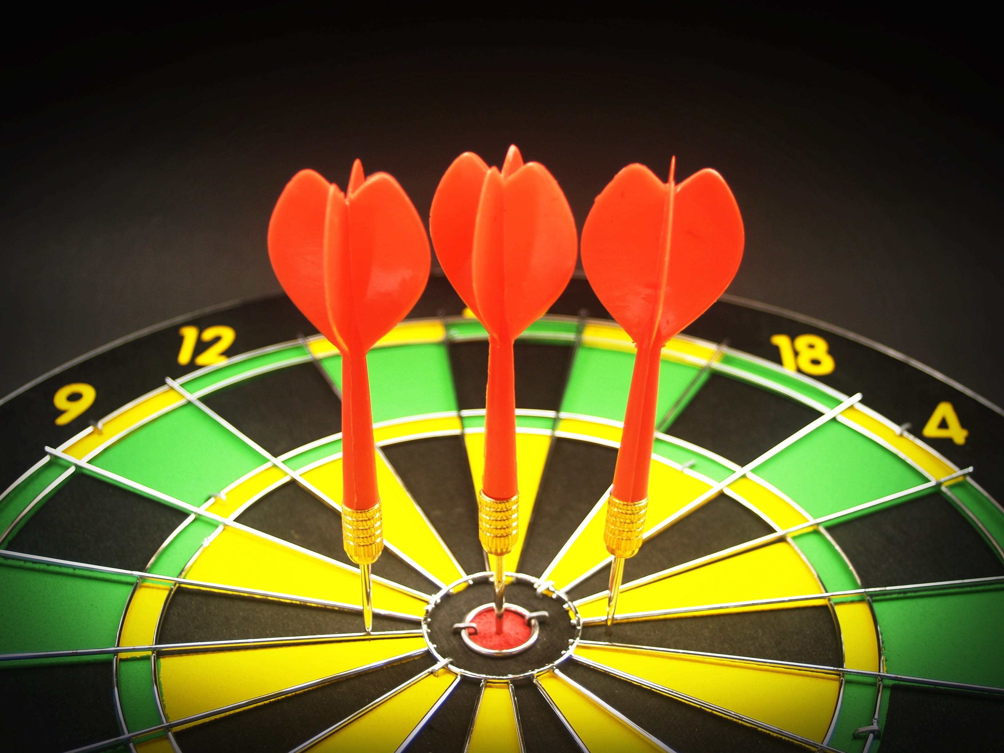 arrow, skill, target, target shooting, dart, hit, eye, aiming, sport, shape, game, goal, leisure, 2K, play, indoors, multi colored, yellow, success, close-up, HD Wallpaper