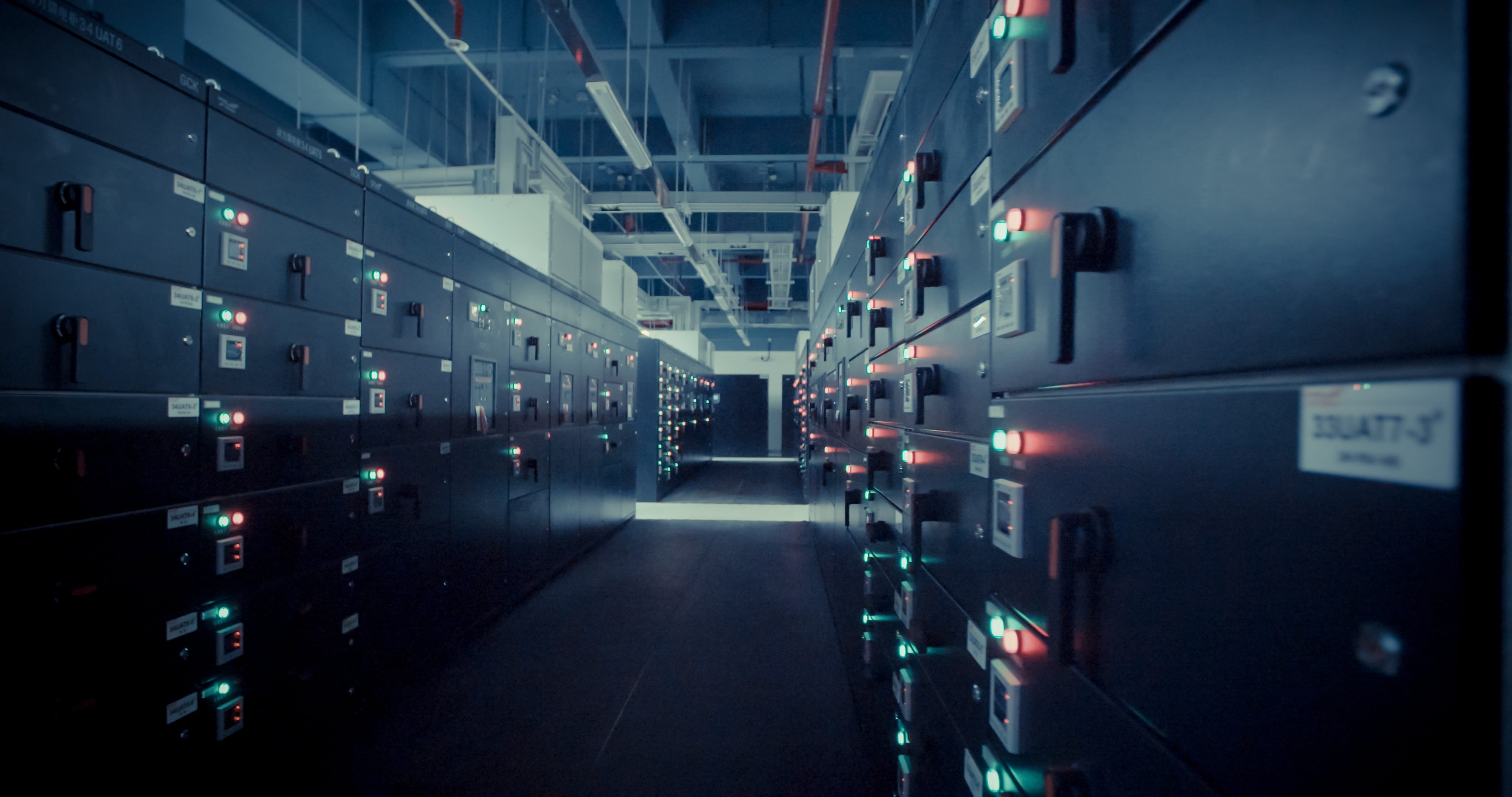 in a row, complete sets of cabinet, computer Part, indoors, factory, 4K, warehouse, domestic room, equipment, arcade, electronics industry, architecture, HD Wallpaper