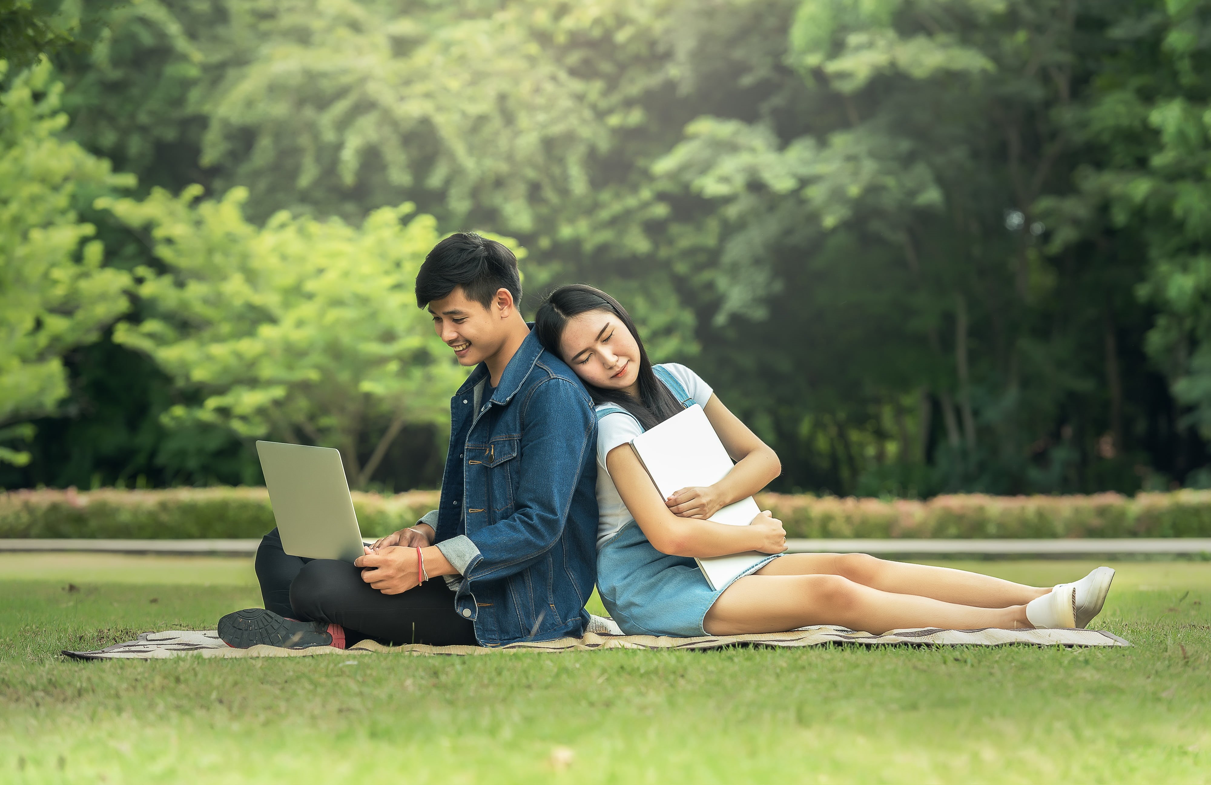 the camera, love, jovial, full length, asia, couples, smile, cheerful, teens, two People, textile, horizontal, connection, togetherness, brown, studying, HD Wallpaper