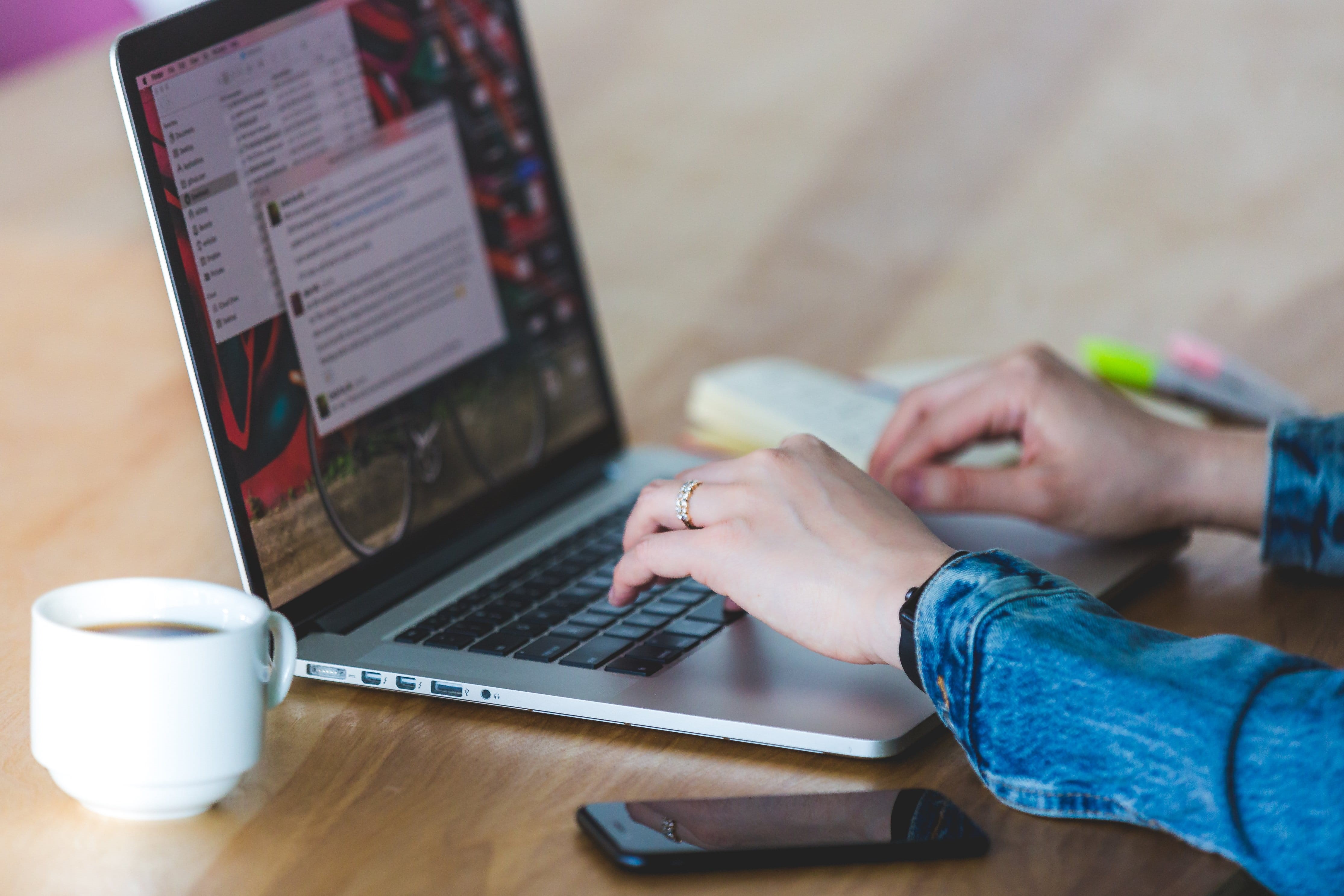 Communication, typing, instant, hand, men, photo, Teamwork, indoors, one person, Person on Computer, human hand, business person, adult, using laptop, 4K, HD Wallpaper