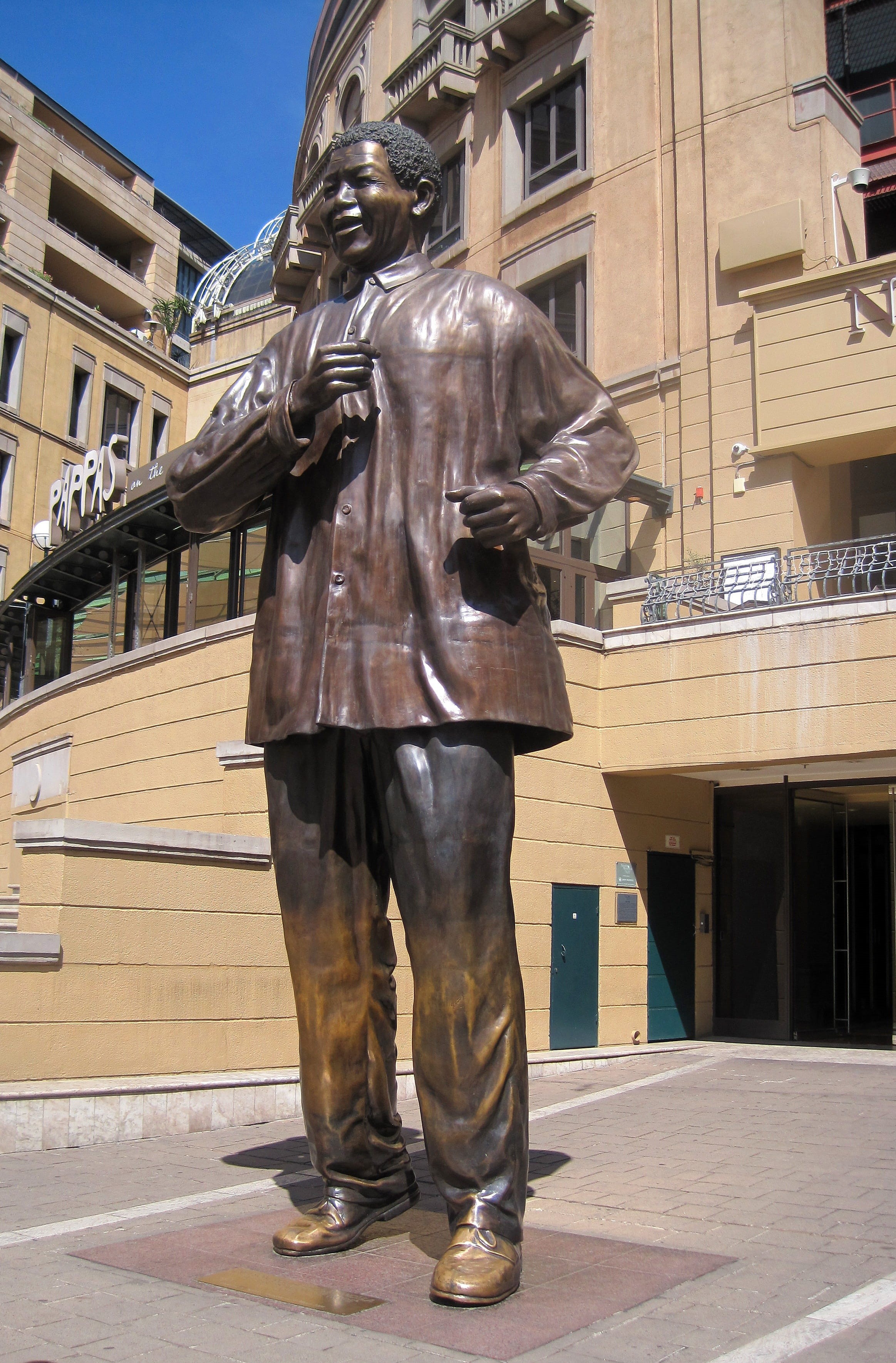 real people, day, sculpture, city, art, representation, nelson mandela statue, sunlight, sandton, people, cultures, nelson mandela square, art and craft, Phone HD Wallpaper