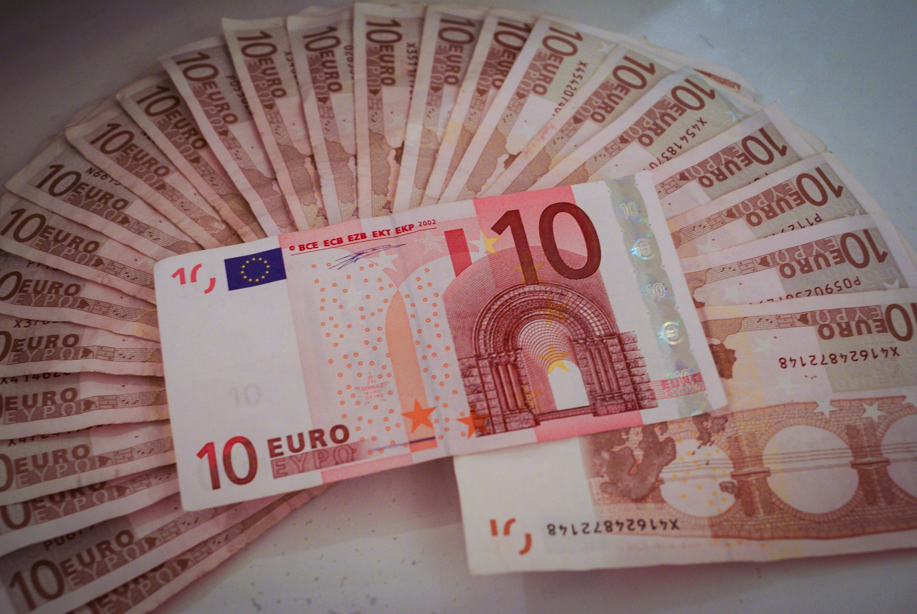 economy, ability, large group of objects, no people, finance, exchange, communication, enterprise, paper currency, ten, currency, banknote, buy, win, obtained, HD Wallpaper