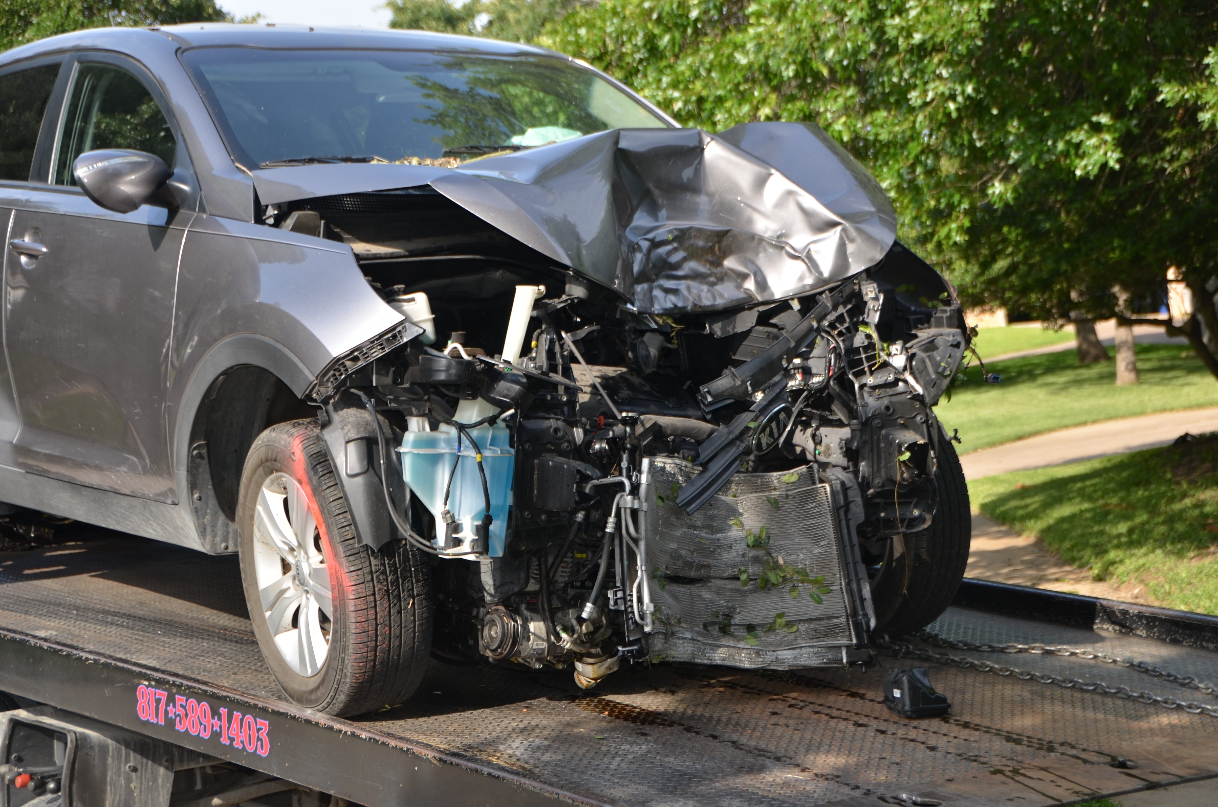 hit, tree, wheel, wreck, safe, trailer, crashed, stationary, street, plant, loss, automobile, collision, disaster, crash, misfortune, transportation, broken, HD Wallpaper