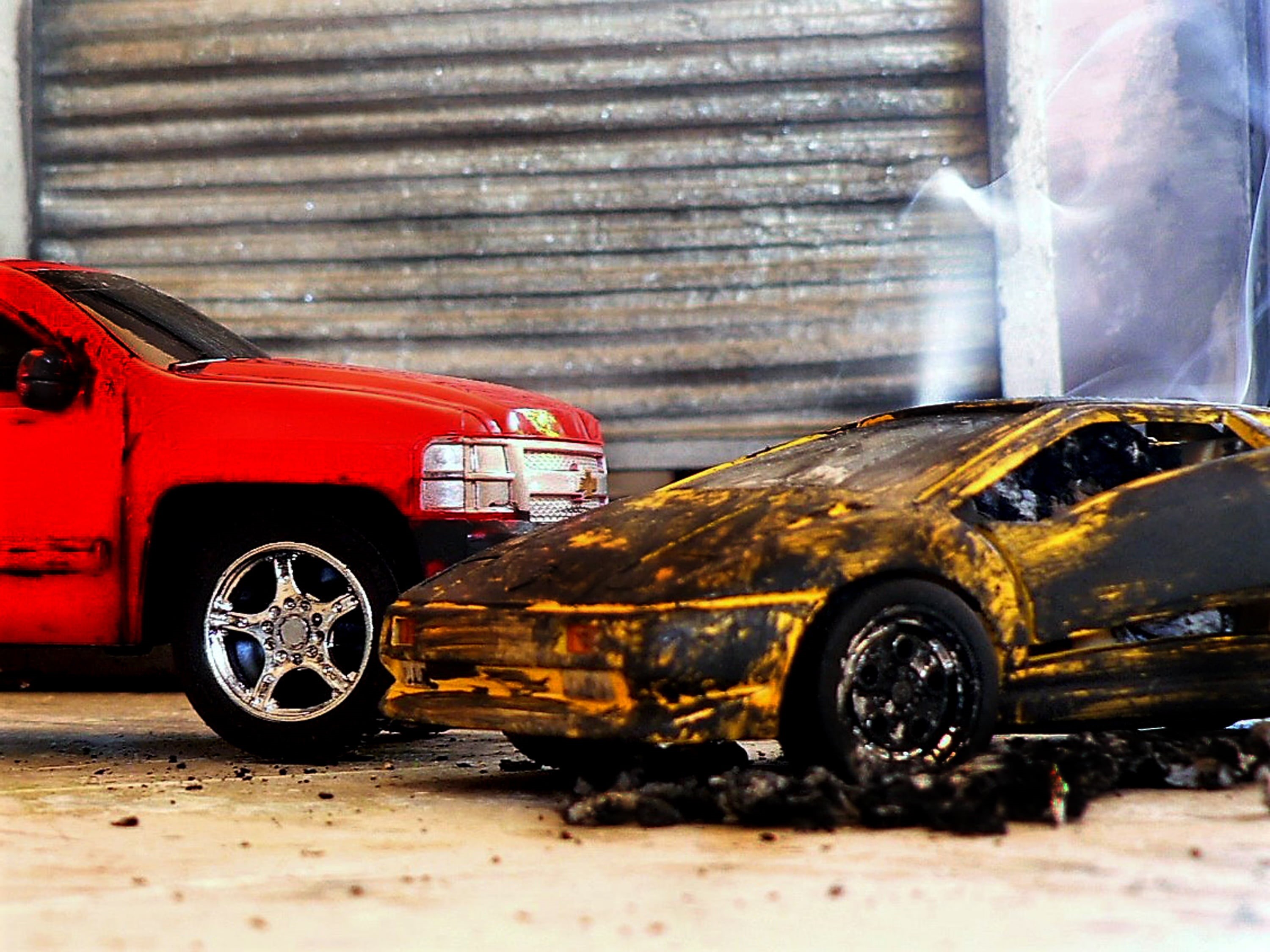 automobile, traffic, architecture, cars, dangerous, 2K, transportation, smash, wall - building feature, crash, autos, city, tire, road, man, vehicle, auto accident, HD Wallpaper