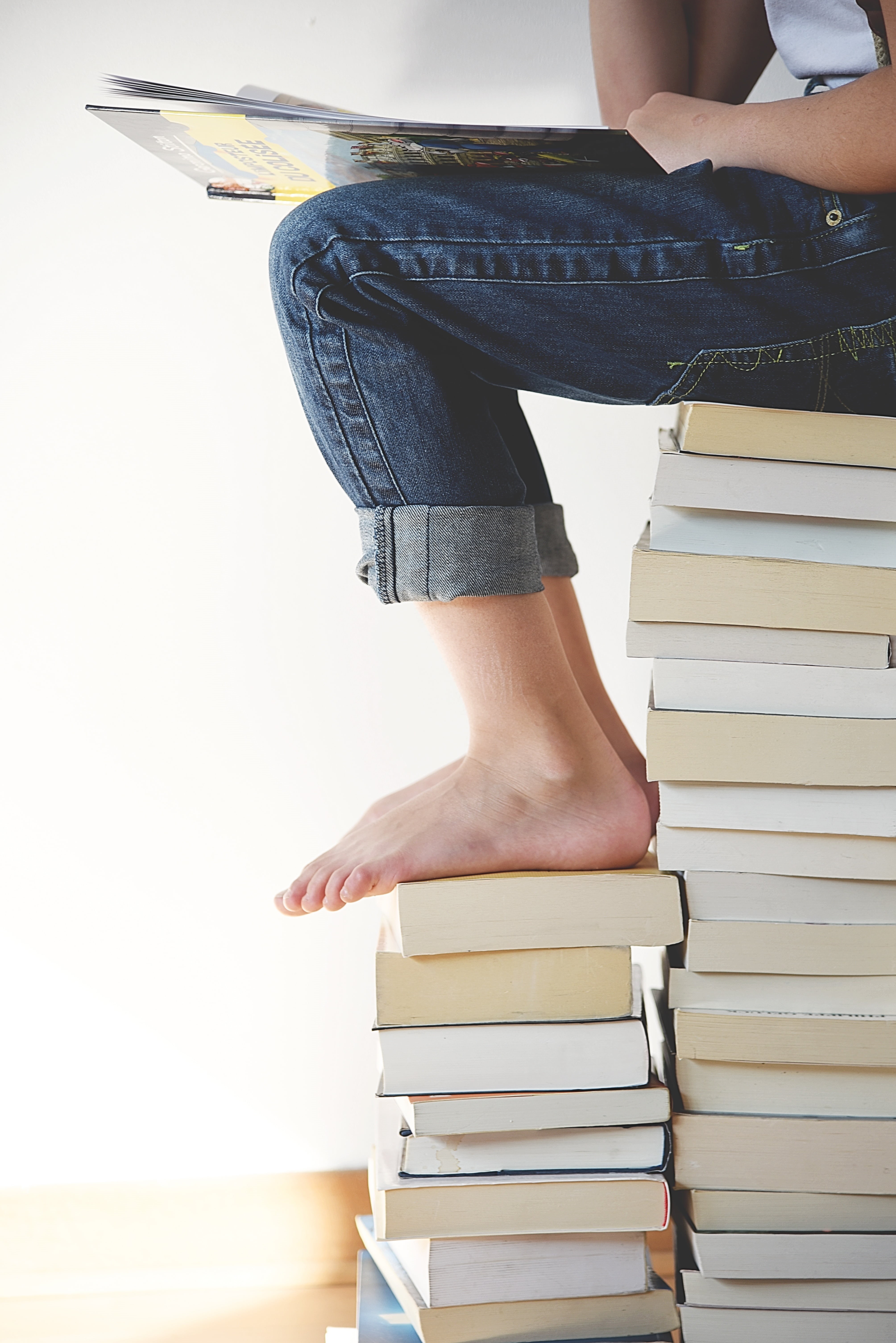 leisure activity, women, items, book, lifestyles, people, jeans, only women, bibliophile, white, publication, love, human body part, human, low section, Phone HD Wallpaper