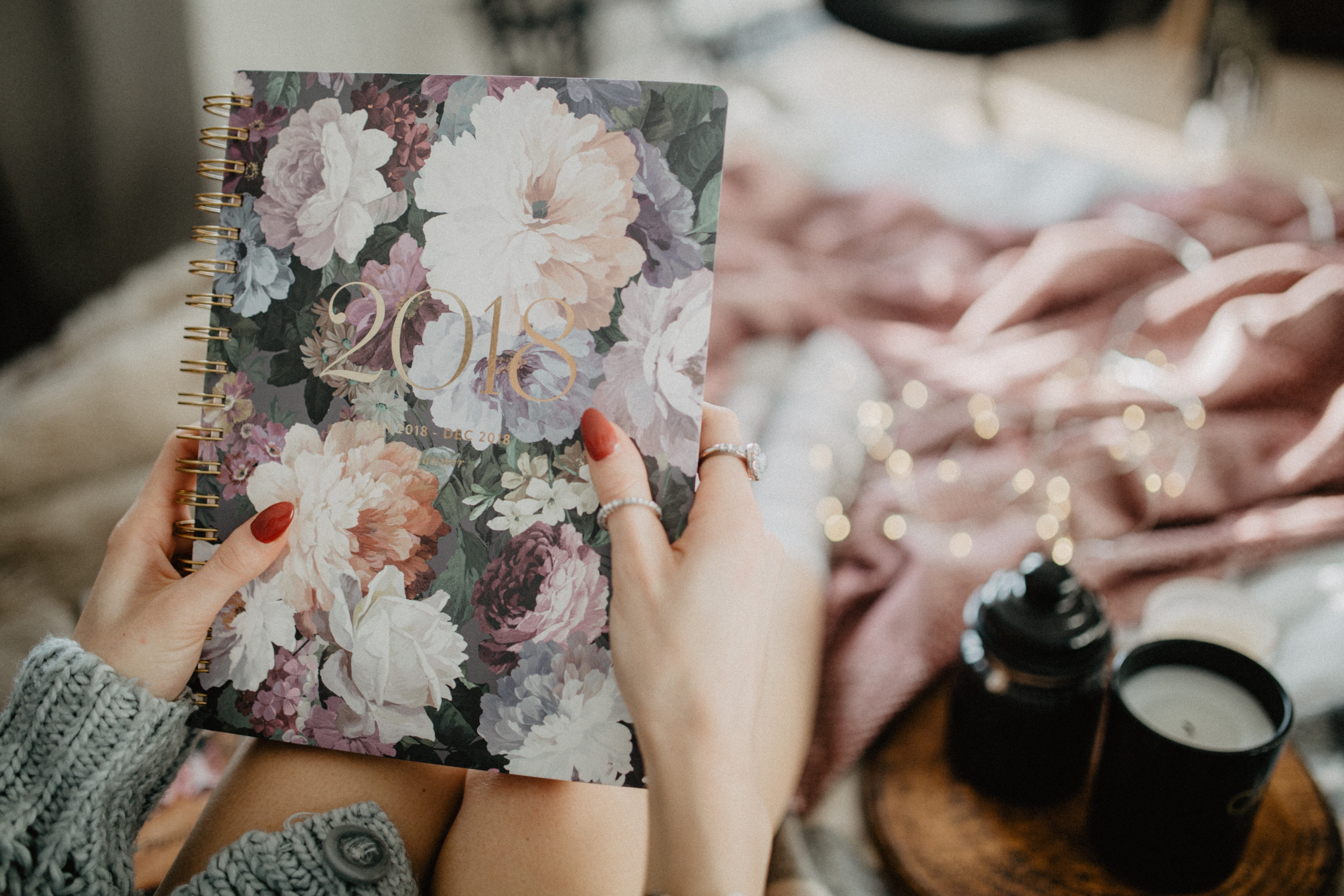 bed, two people, cosy, flower, women, human hand, holding, girl, human limb, writing, leisure activity, human body part, fashion, planning, clothing, selective focus, HD Wallpaper