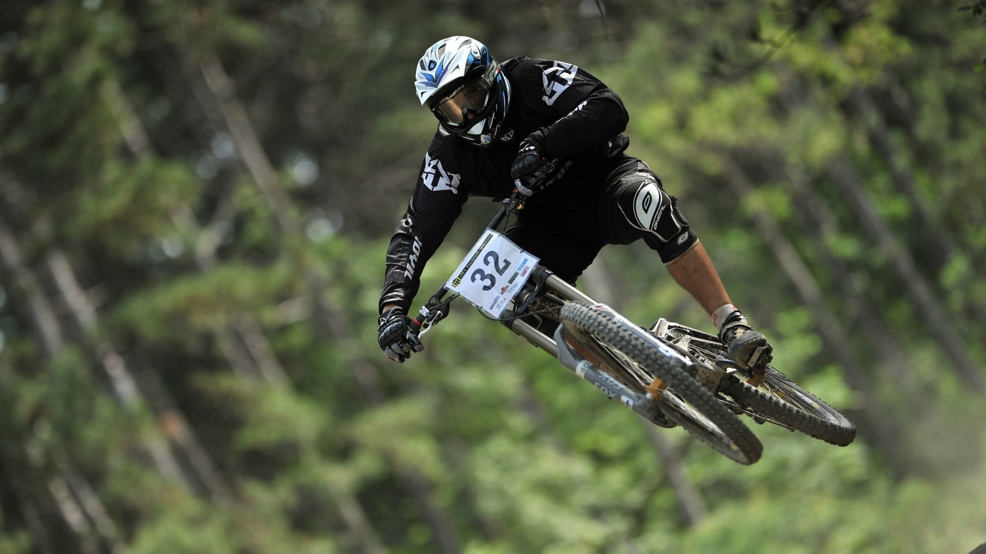 suit, sport, outdoors, weapon, dirt, government, Downhill mountain biking, black color, bicycle, nature, sports equipment, safety, 1080P, running, racing, HD Wallpaper