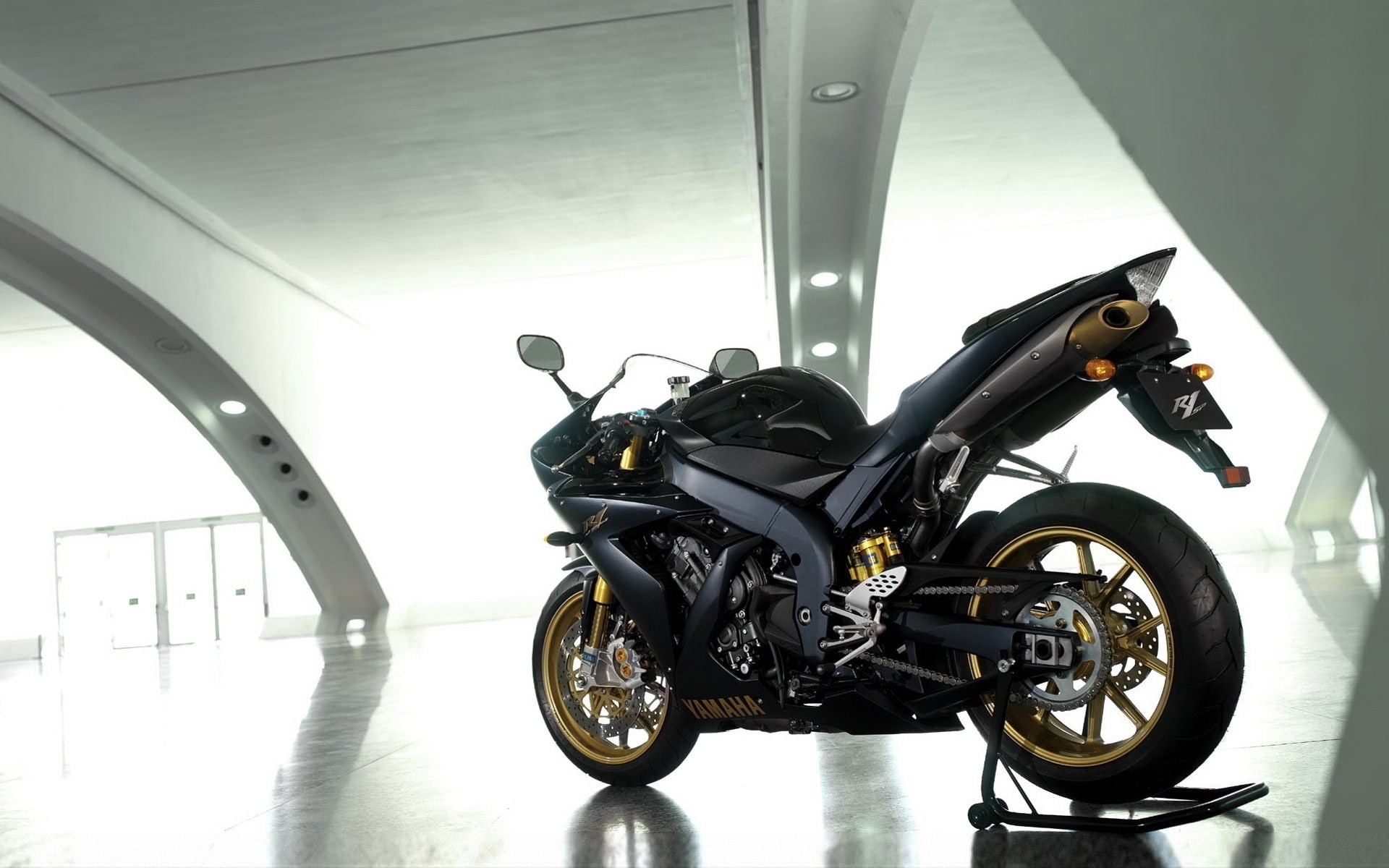 indoors, Yamaha, Yamaha YZF R1, 1080P, HD Wallpaper