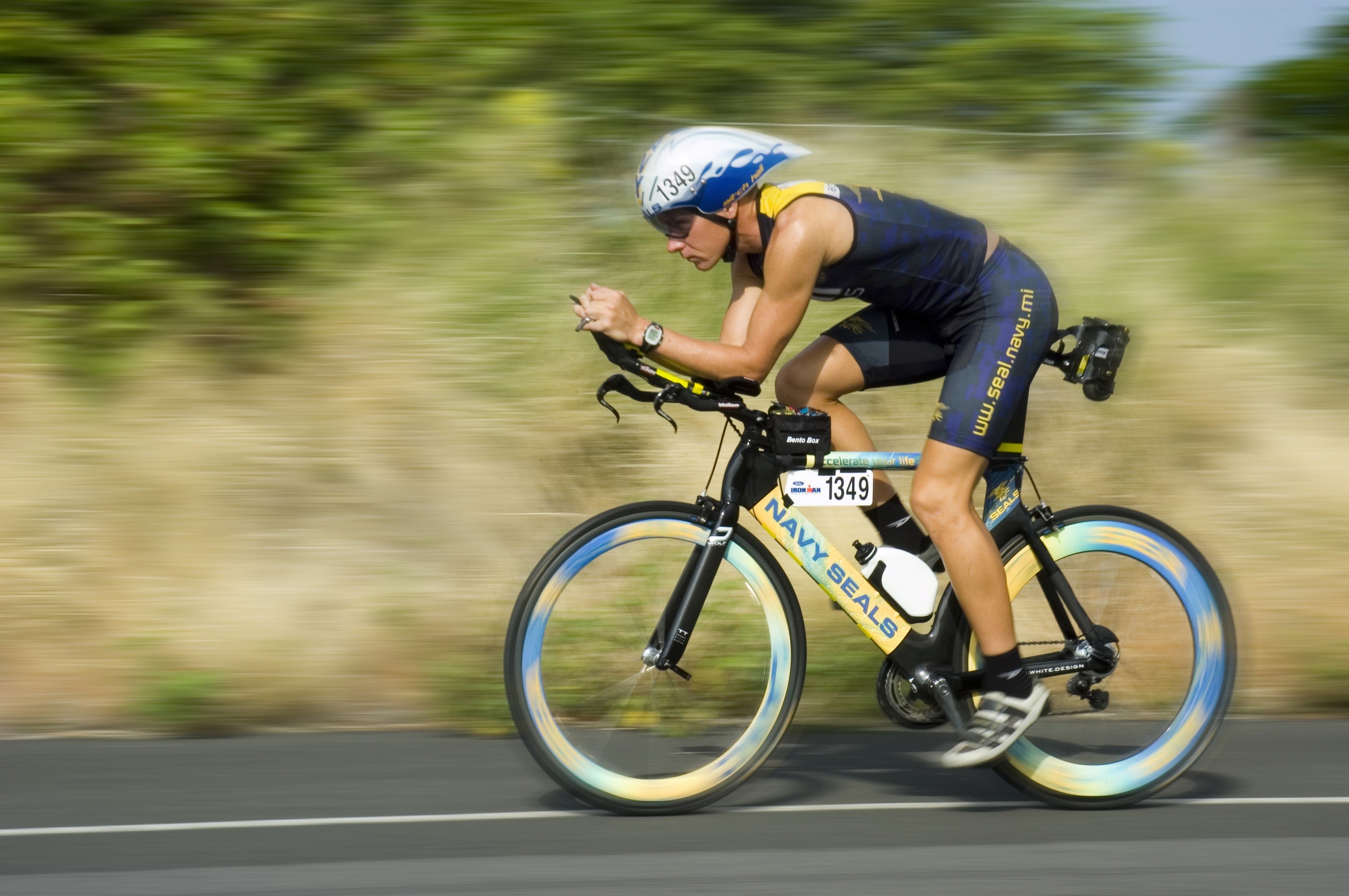 man, competition, outdoors, shorts, men, real people, training, headwear, mature men, helmet, healthy Lifestyle, wearing, sports Race, bicycling, one person, HD Wallpaper