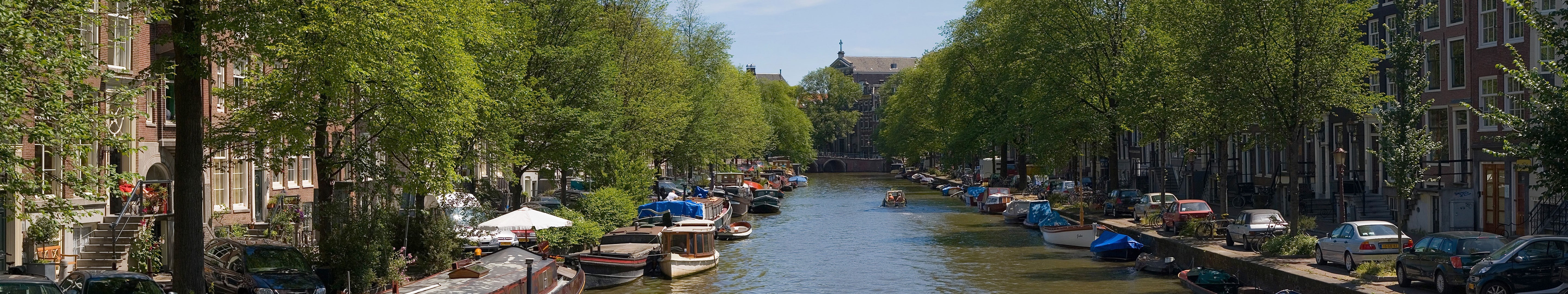 water, crowd, 5K, Europe, boat, mode of transportation, group of people, people, outdoors, trees, Dutch, building exterior, summer, architecture, tree, HD Wallpaper