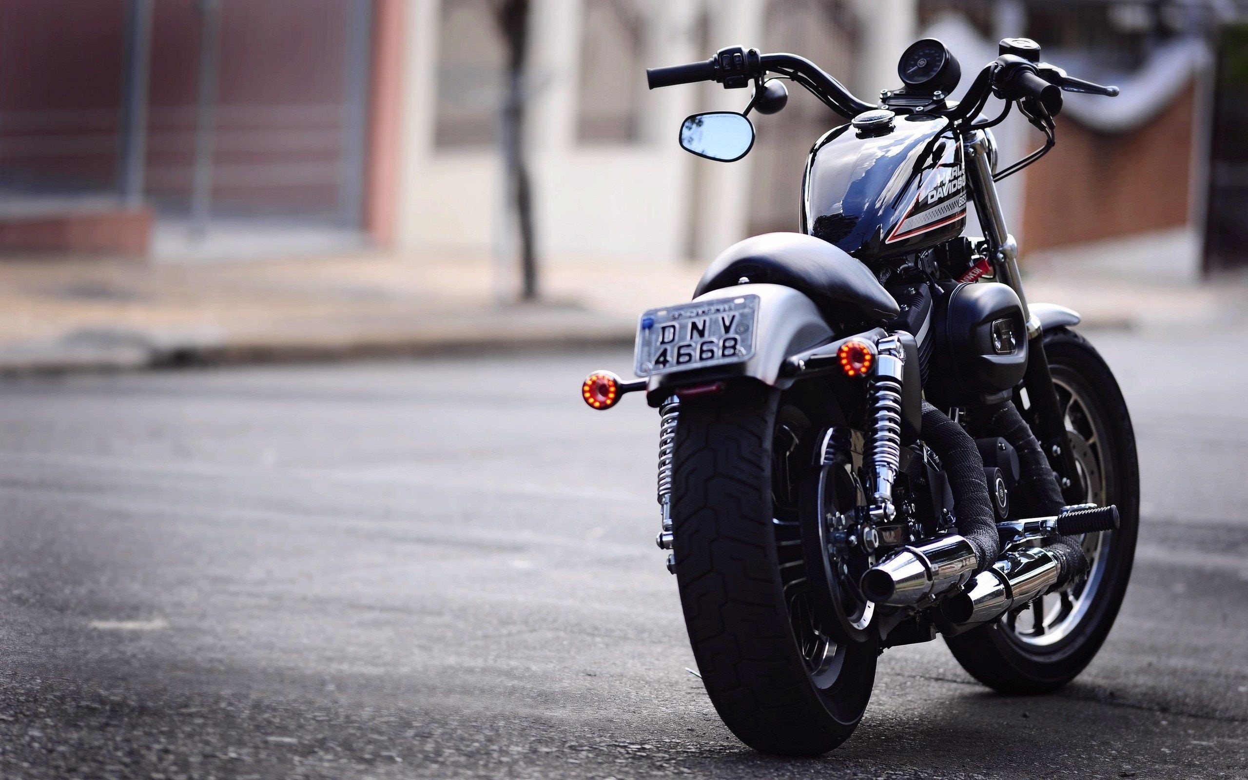 2K, building exterior, transportation, photo, scooter, Harley Davidson, Heavy bike, motorcycle, motor scooter, wheel, focus on foreground, land vehicle, HD Wallpaper