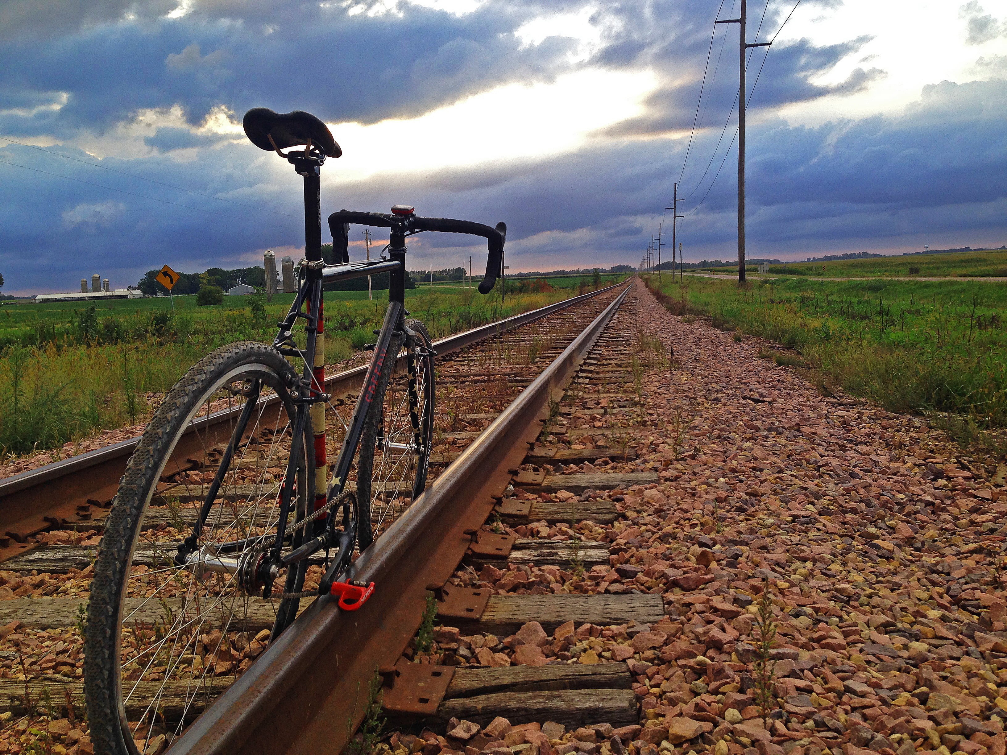 black road, cx, handsome, gravel, Speedy, train track, Devil, dustin, bike, sky, cycles, outdoors, nature, iphone, road bike, surly, bicycle, Twin, road, HD Wallpaper