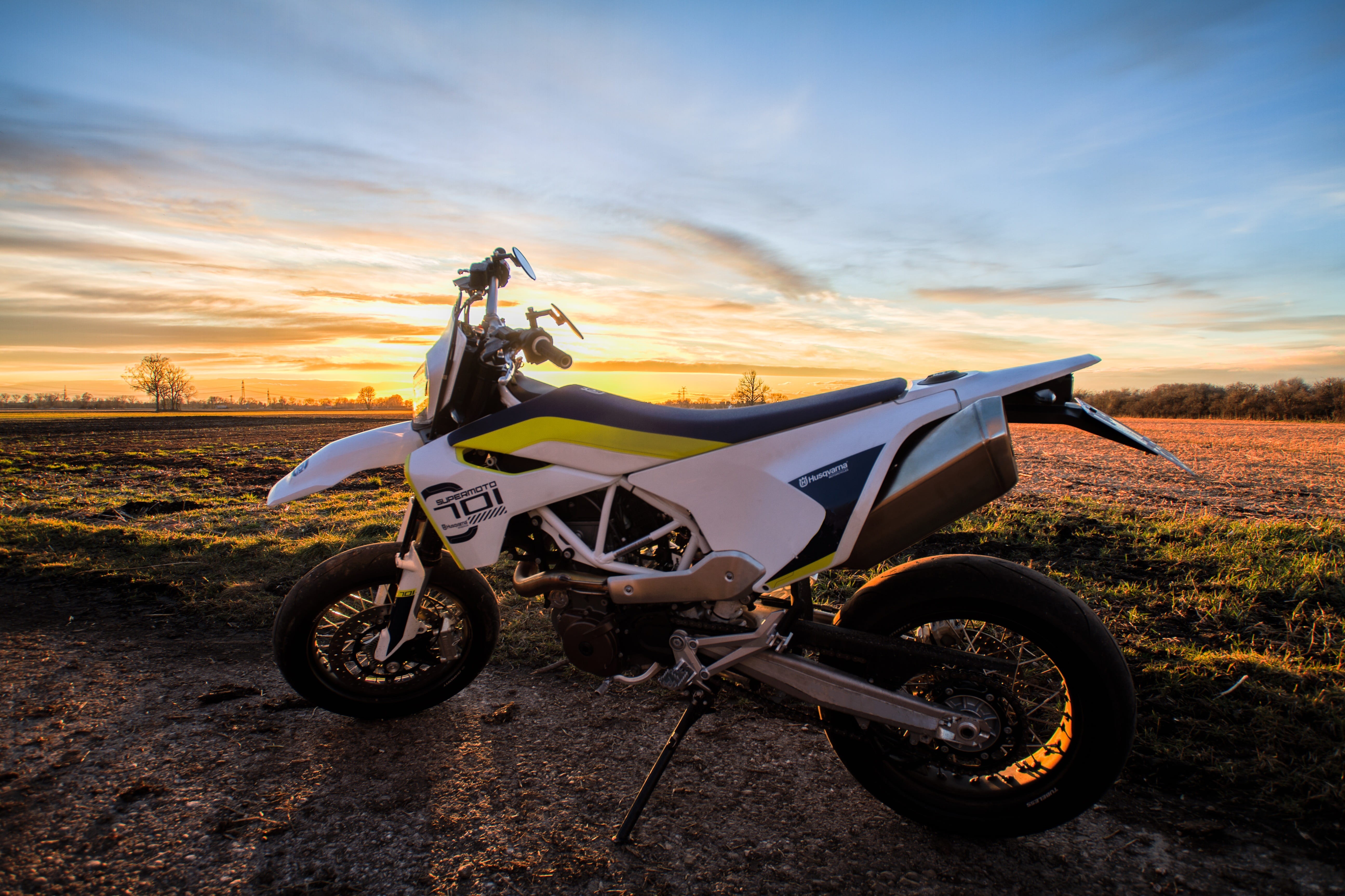 sunlight, crash helmet, stationary, earth, sky, motorcycle, bike, transportation, one person, field, motorcycling, dirt, adventure, husqvarnia, nature, HD Wallpaper
