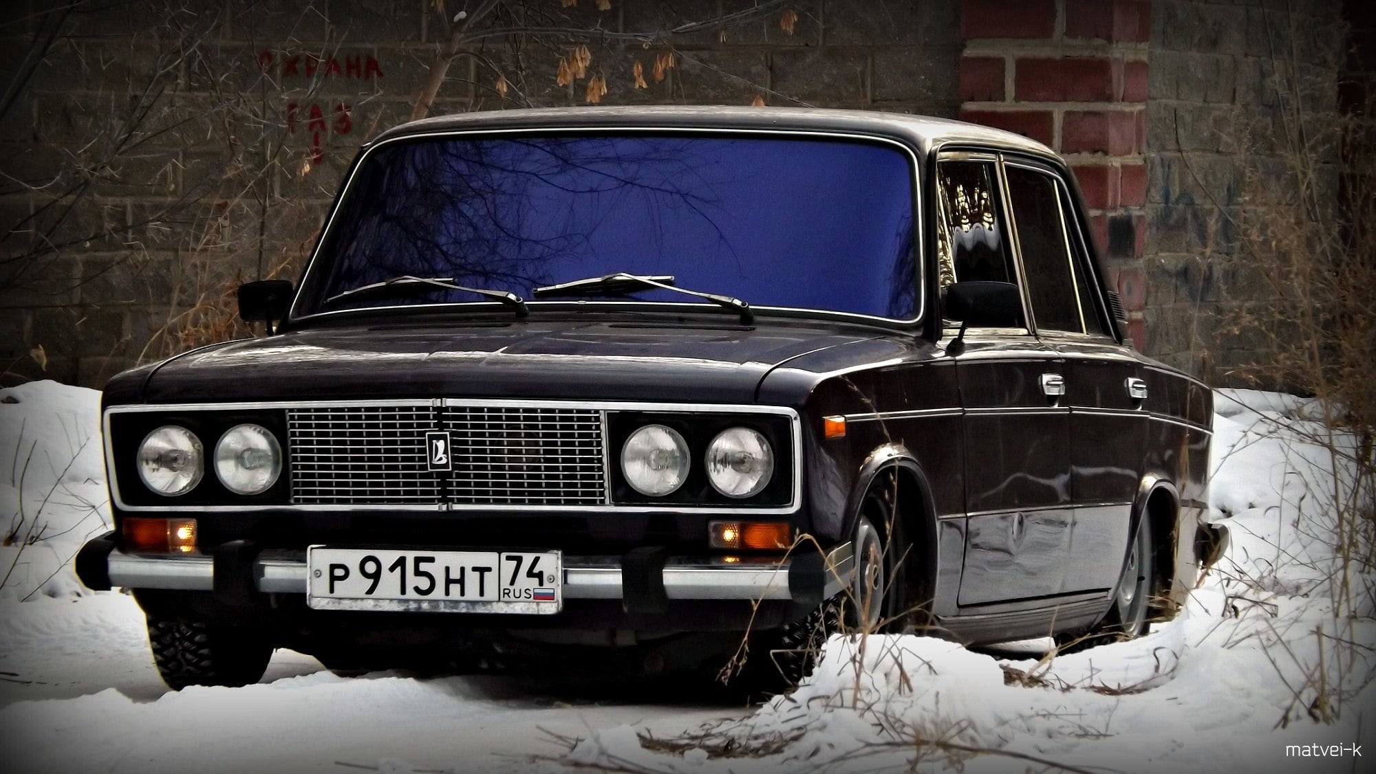 no People, retro Styled, old-fashioned, vintage car, lincoln, mode of transportation, street, snow, outdoors, stationary, winter, architecture, cold temperature, HD Wallpaper